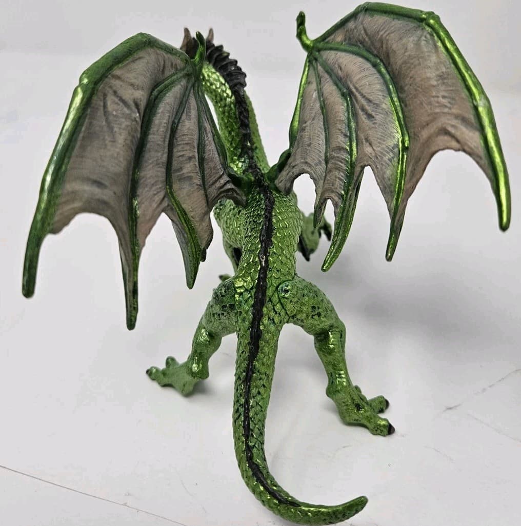 Vintage 2010 FOREST DRAGON Fantasy Plastic Collector Figure SAFARI Ltd Toys - Thumbnail 2
