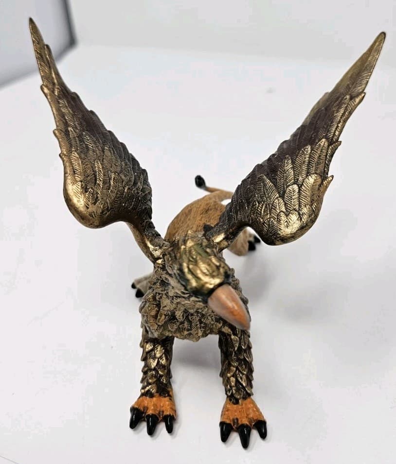 Griffin Mythical Realms Figure Safari Ltd - Thumbnail 2