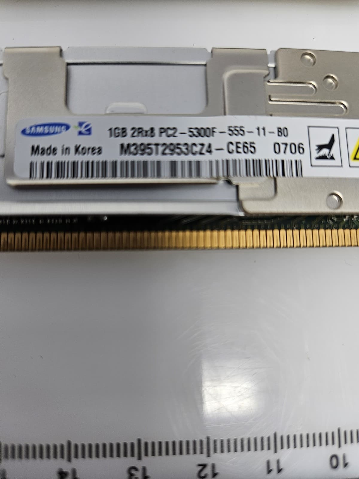 Samsung M395T2953CZ4-CE65 - Lot of 8 - 1Gb shielded Server RAM - Thumbnail 3