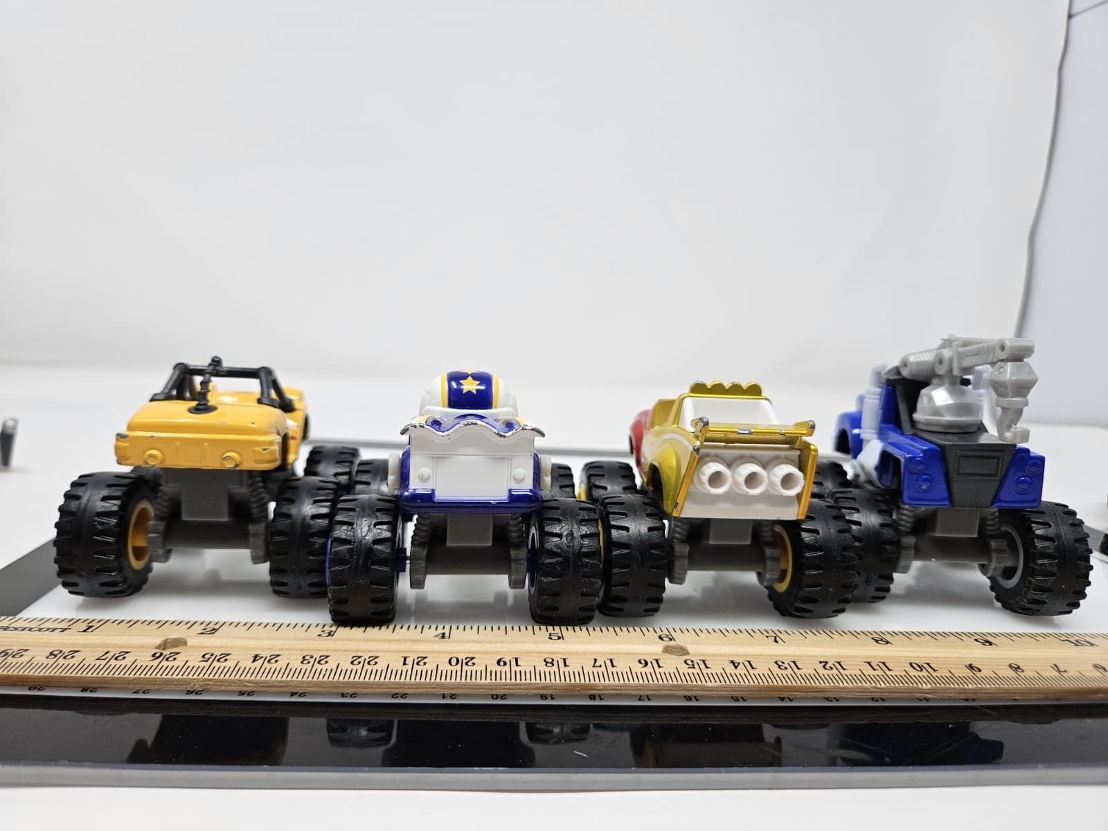2014 Mattel Blaze and the Monster Machines Diecast Monster Trucks, Lot Of 4 - Thumbnail 4