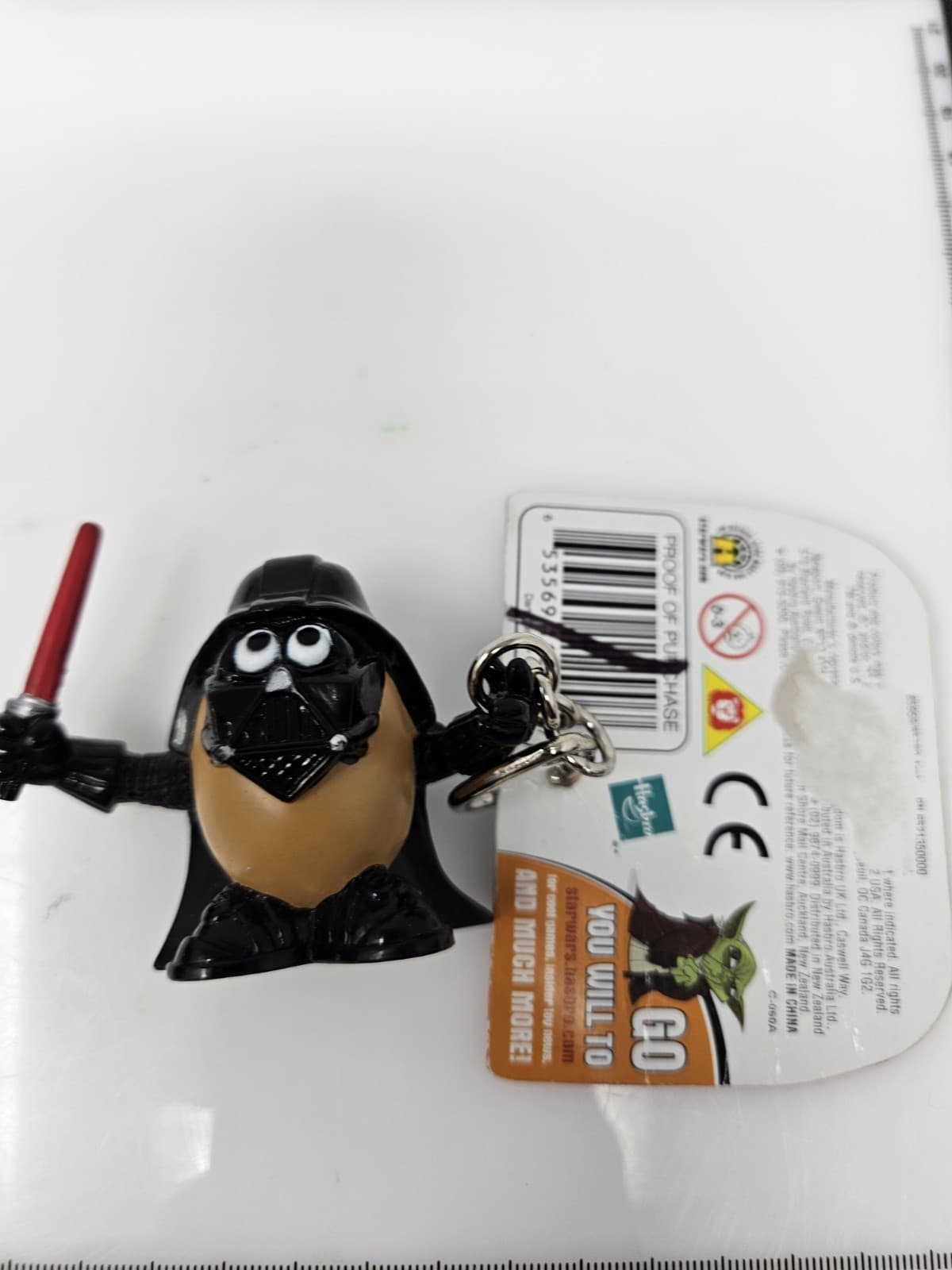 Mr. Potato Head Darth Vader 2005 Keychain Star Wars Darth Tater #J-14 - Thumbnail 3