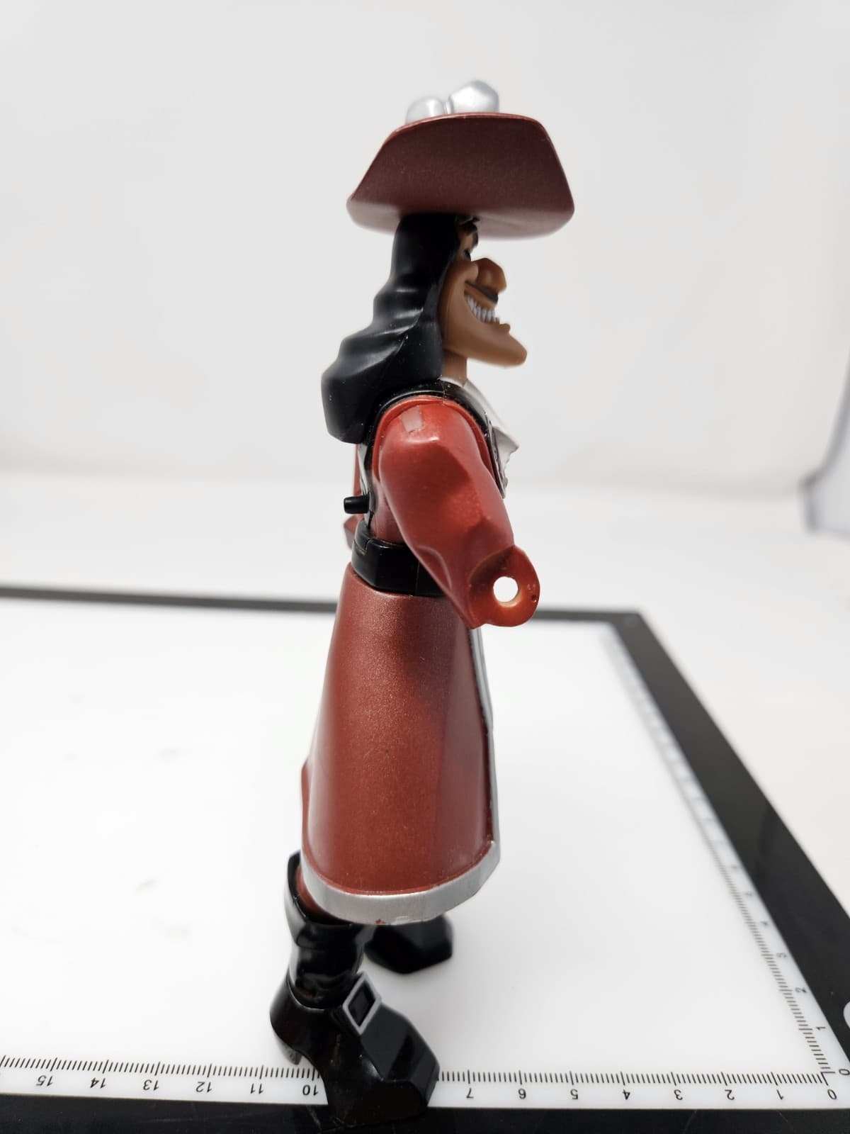CAPTAIN HOOK ACTION FIGURE RARE Missing Parts - Thumbnail 2