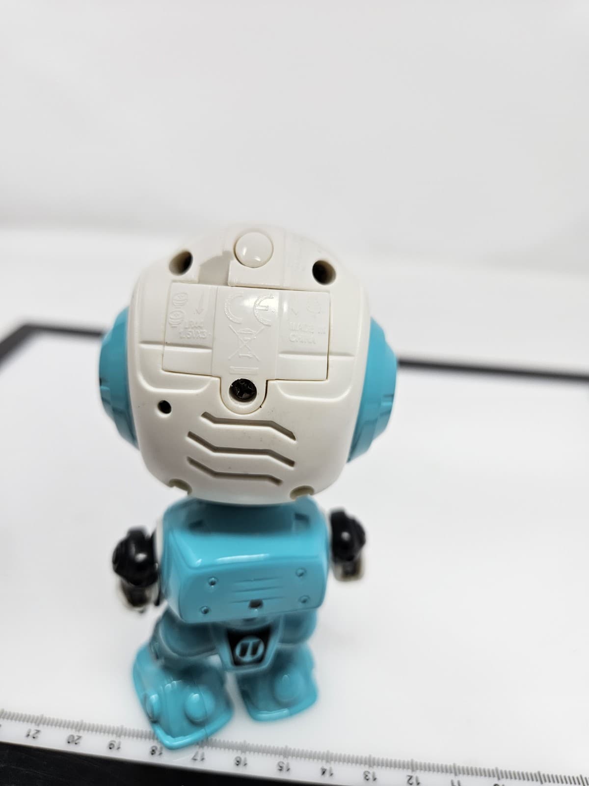 DITTO Voice Activated Talking Robot Die Cast Metal Movable - Thumbnail 4