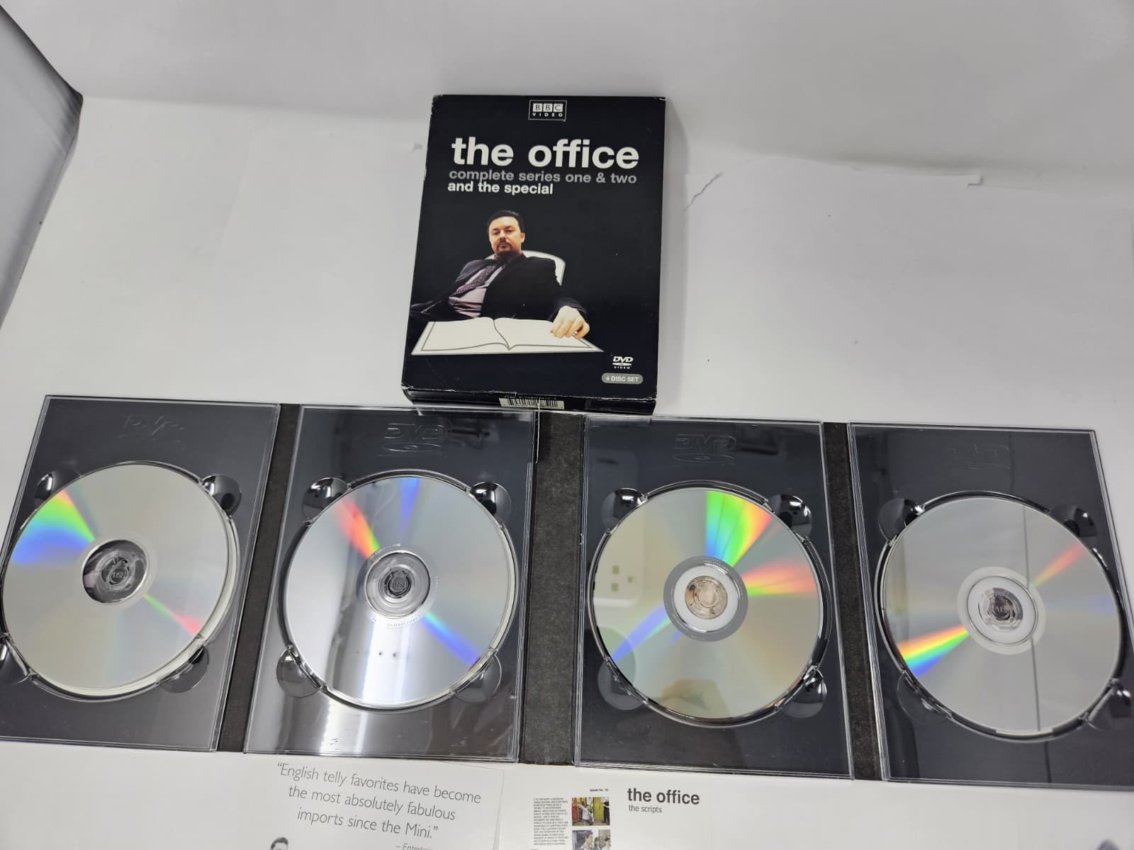 THE OFFICE - British BBC Version - COMPLETE SERIES 1 & 2 + THE SPECIAL DVD - Thumbnail 4