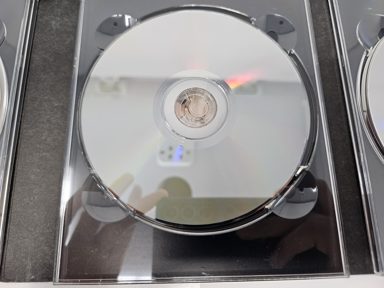 THE OFFICE - British BBC Version - COMPLETE SERIES 1 & 2 + THE SPECIAL DVD - Thumbnail 7