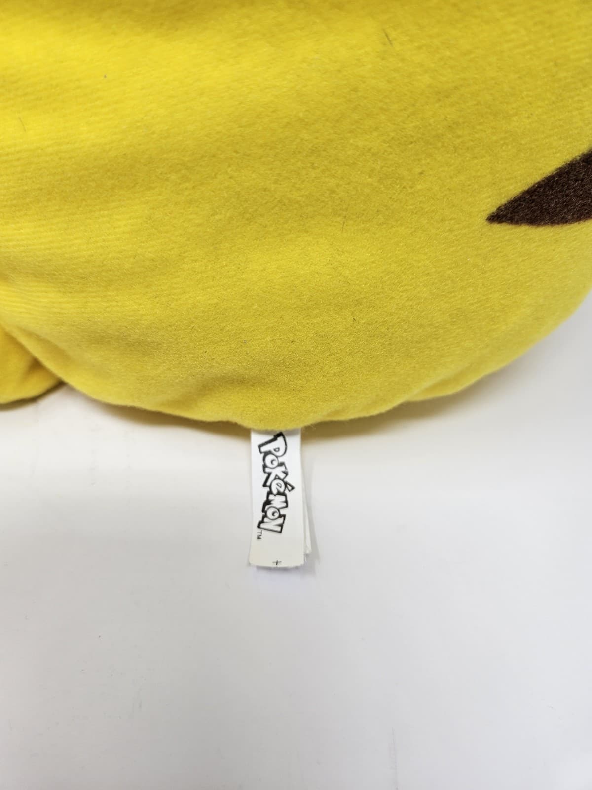 23" Christmas Pikachu Free Ship - Thumbnail 3