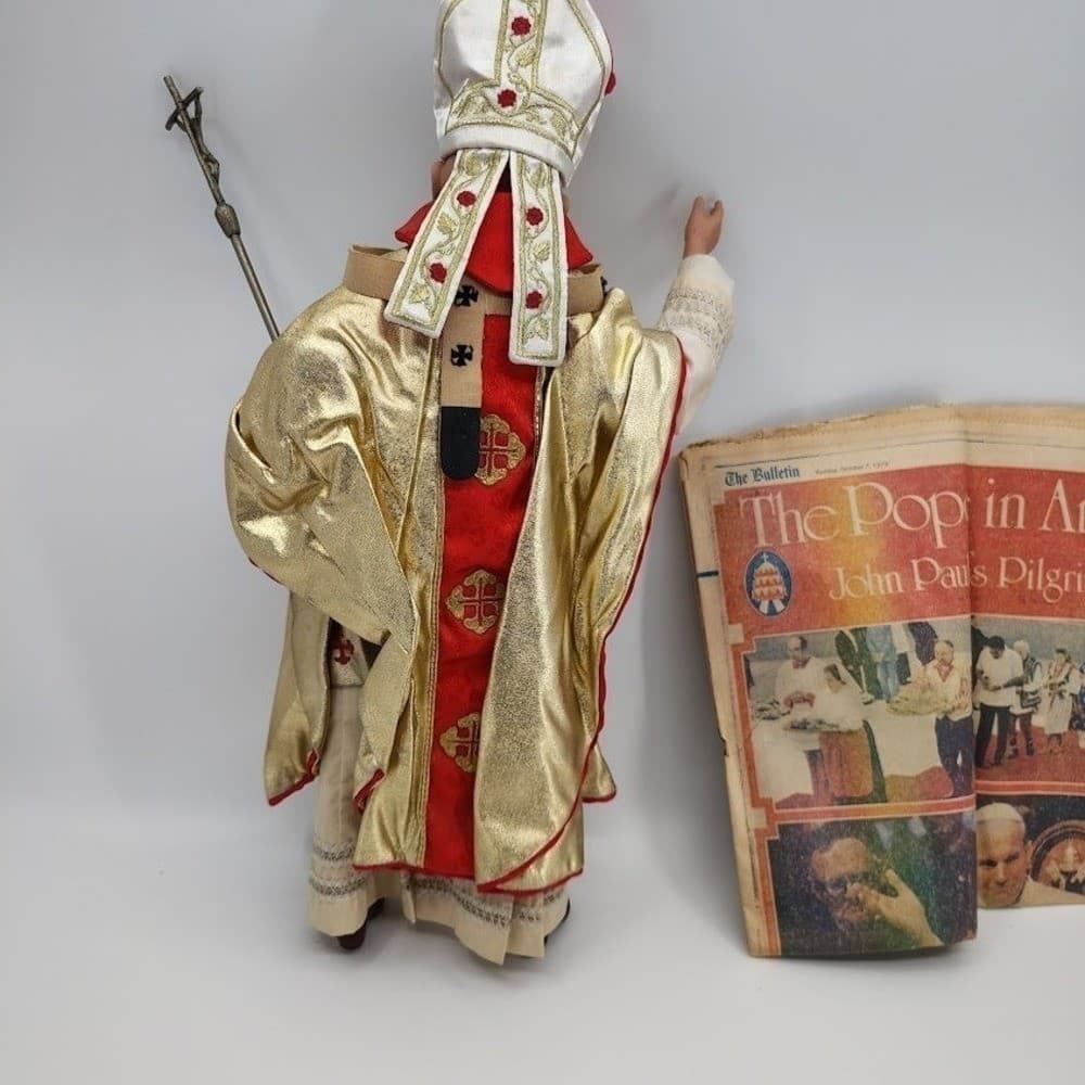 Danbury Mint Collectible Figure Pope John Paul II Marvel Comic #1 Lot 20" - Thumbnail 14