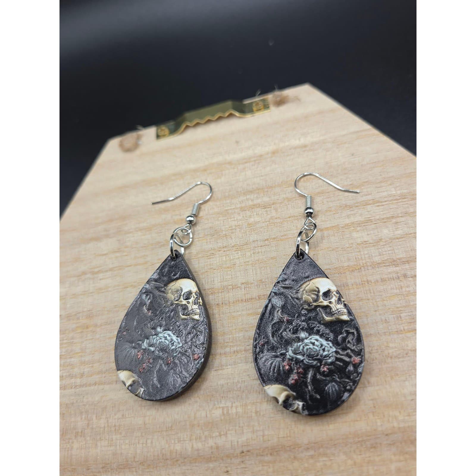 Handmade Earrings Goth Textured Teardrop Silver Tone Skull Rose #Jewelry - Thumbnail 4