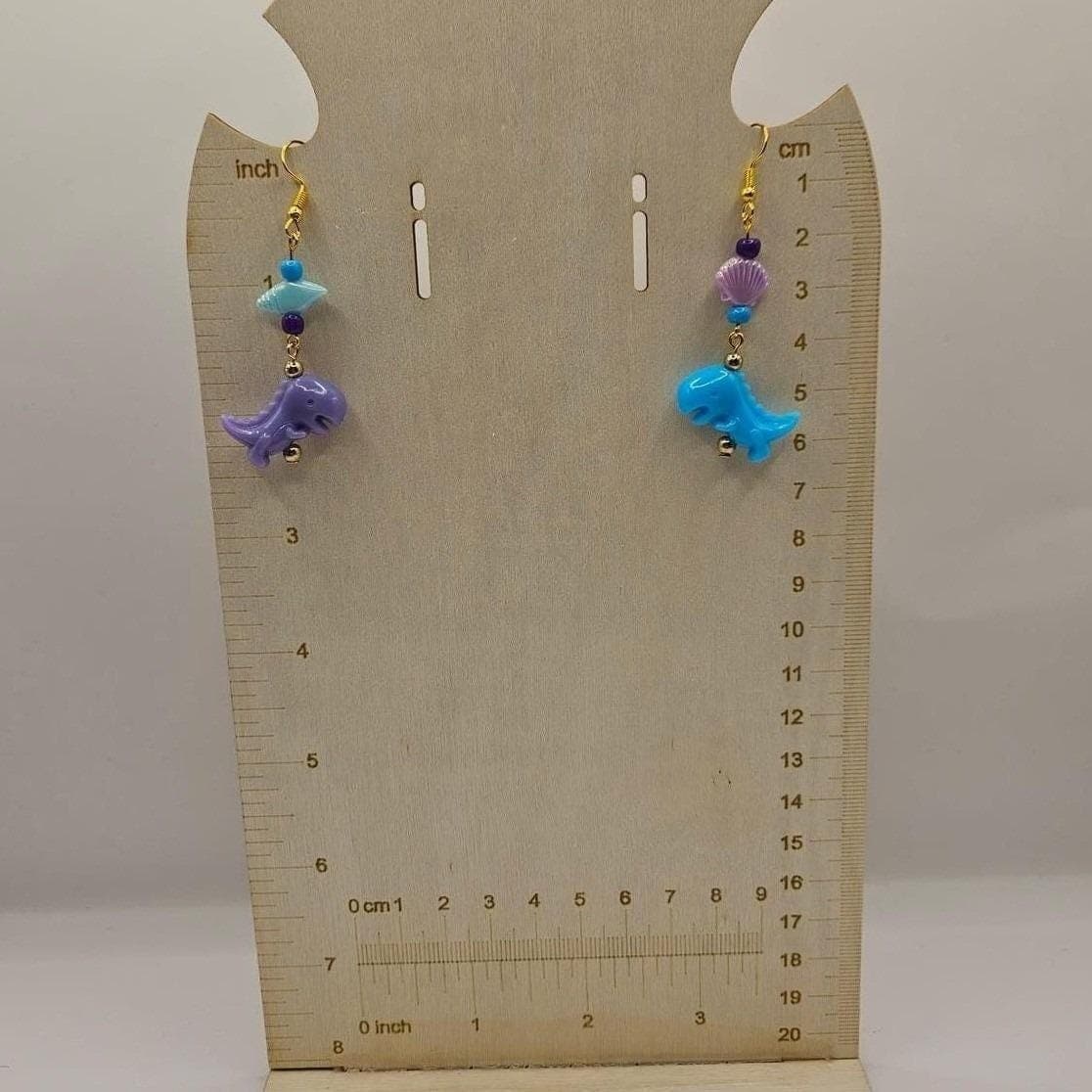 Cute Dinosaur Seashell Beaded Dangle Earrings Purple Blue Gold Tone Handmade - Thumbnail 3