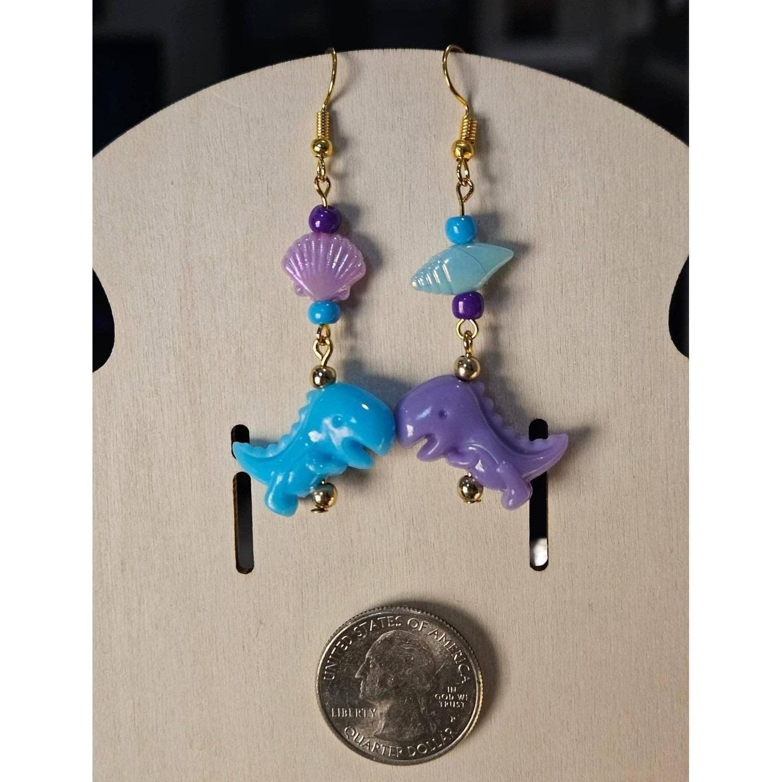 Cute Dinosaur Seashell Beaded Dangle Earrings Purple Blue Gold Tone Handmade - Thumbnail 2