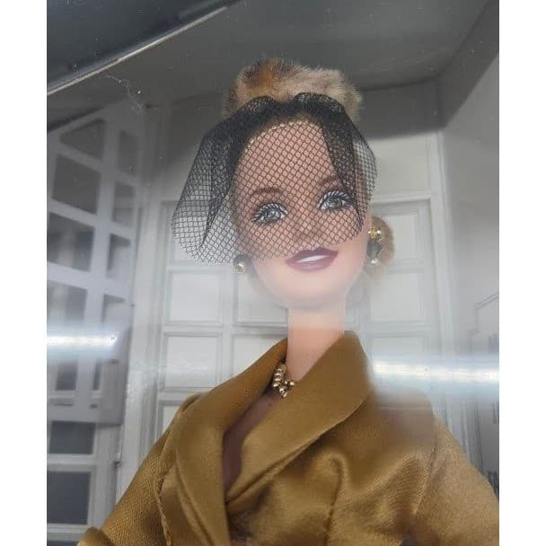 Mattel Barbie Doll 2001 I Left My Heart In San Francisco See's Candies Retro - Thumbnail 2