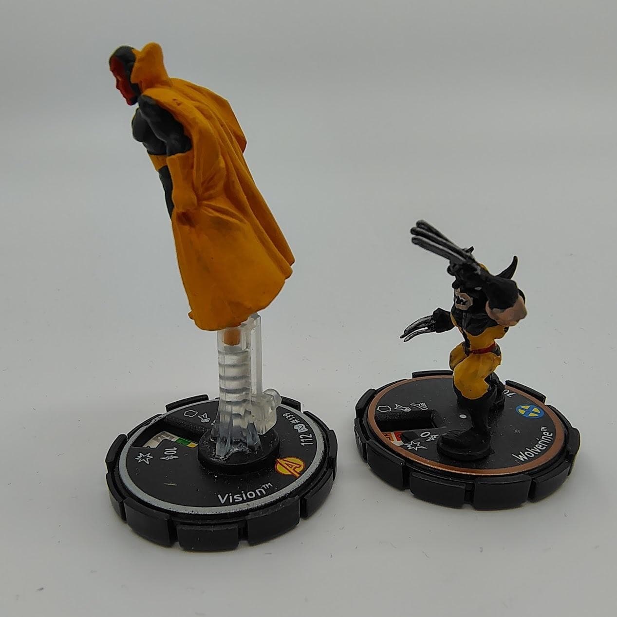 Marvel HeroClix Vision 139 & Wolverine 171 LE 2x Figure Lot Unboxed Game Pieces - Thumbnail 4