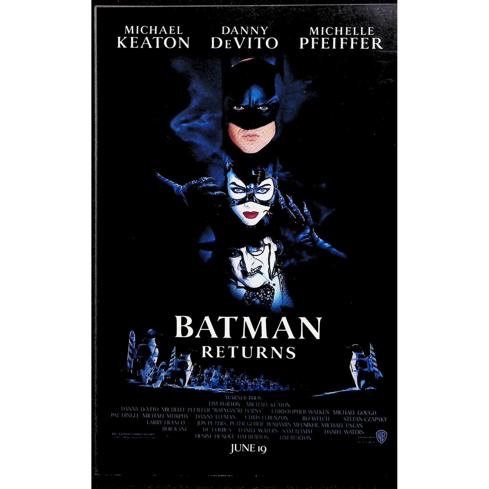 Batman Returns Official Movie Adaptation #1 Newsstand Key Michelle Pfeiffer - Thumbnail 2