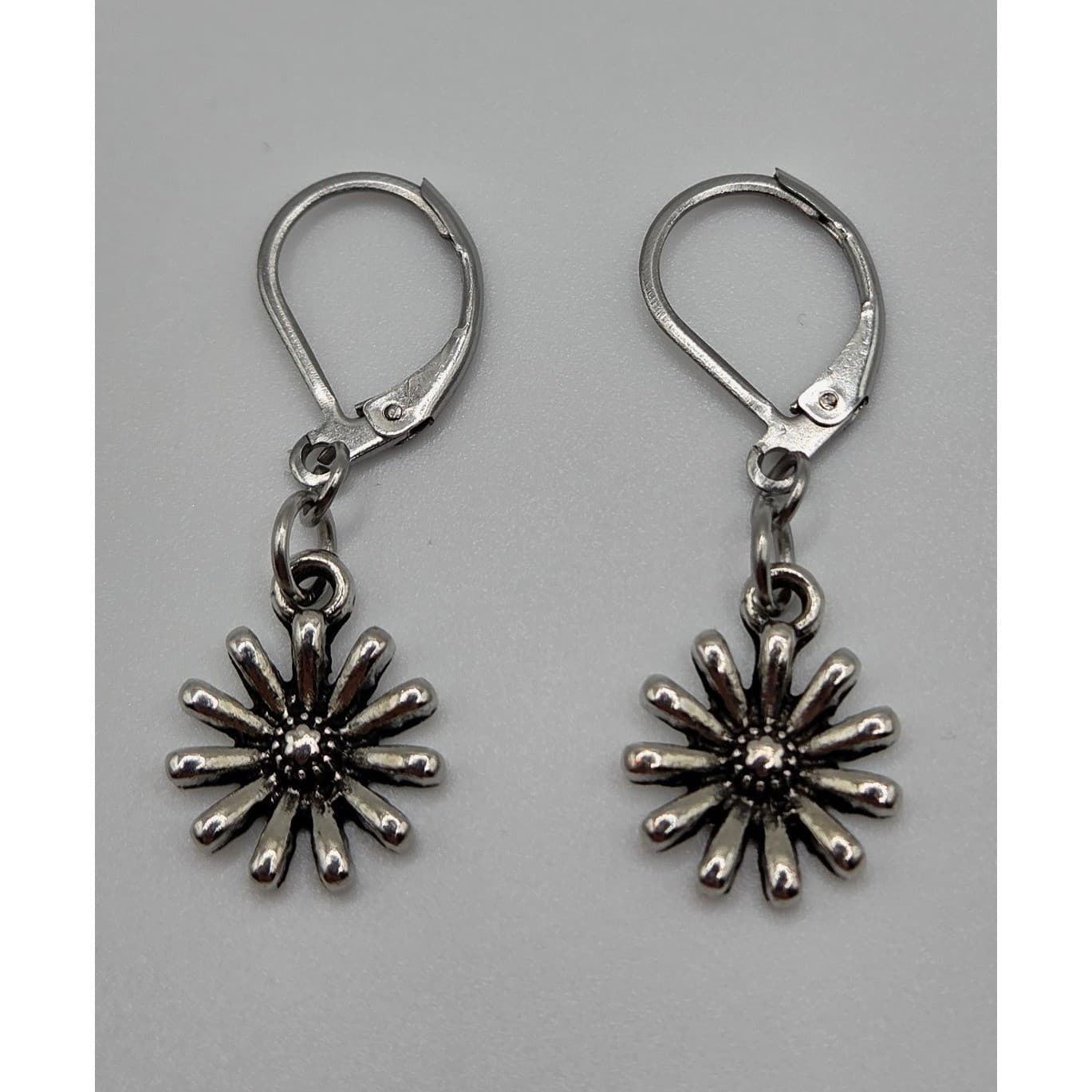 Handmade Earrings Silver Daisy Leverback Stainless Steel Hypoallergenic Floral - Thumbnail 8