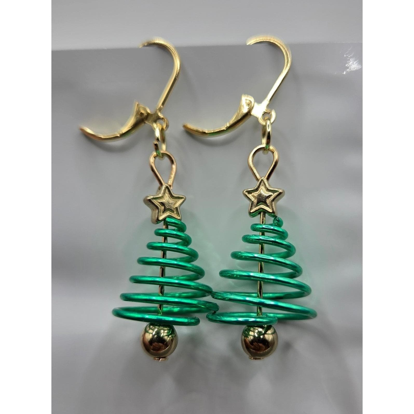 Handmade Earrings Green Wire Star Christmas Tree Lever Back Holiday Jewelry - Thumbnail 9