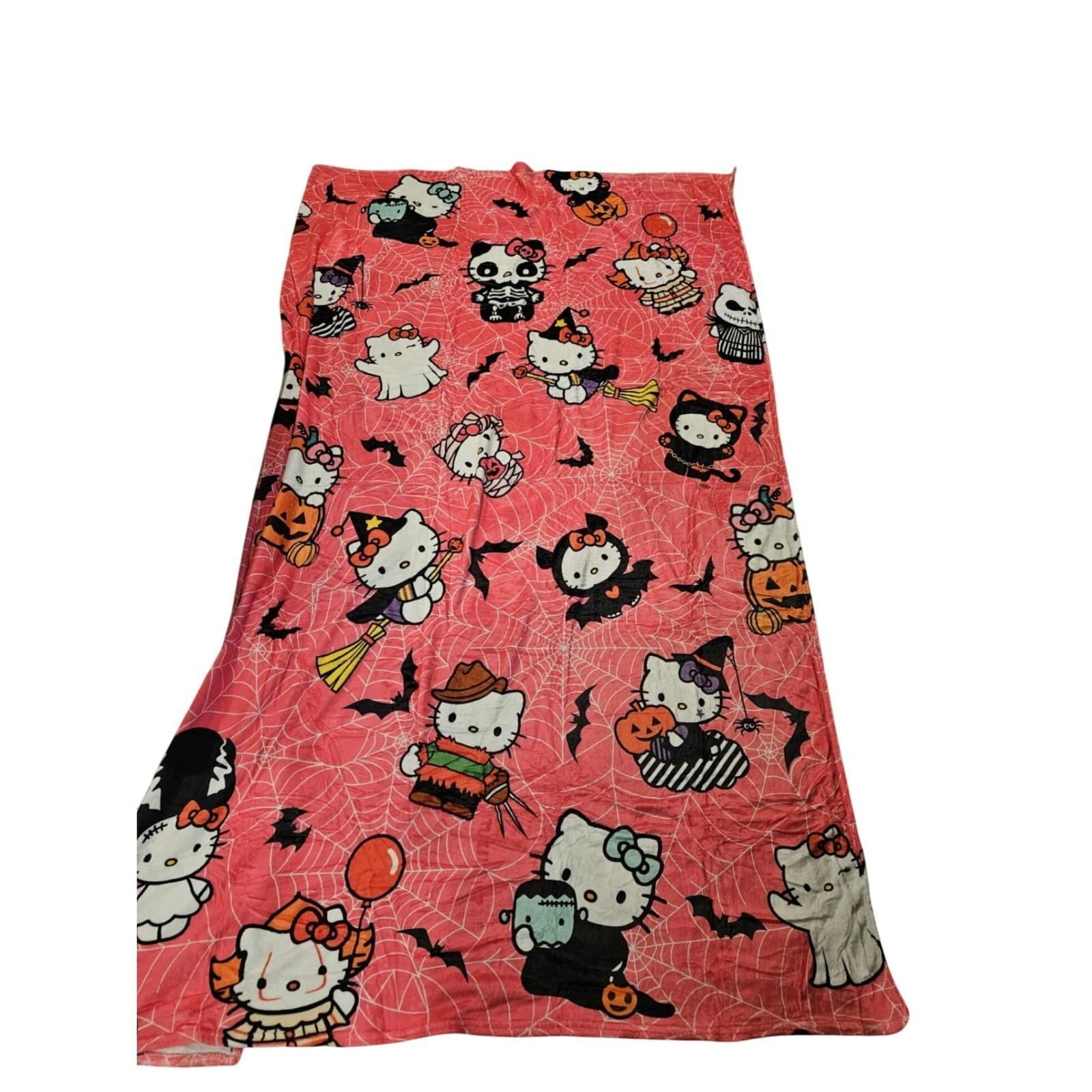 Hello Kitty Halloween Pink Blanket Throw Bat Sanrio Spooky Cute 60x80 inches - Thumbnail 4