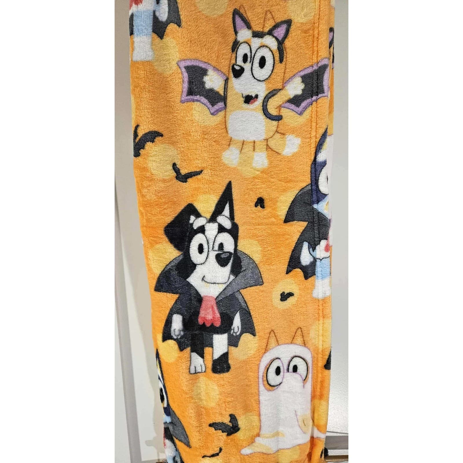 Bluey Cartoon Halloween Plush Throw Blanket 50x70 Orange Kids Blanket Bingo - Thumbnail 3