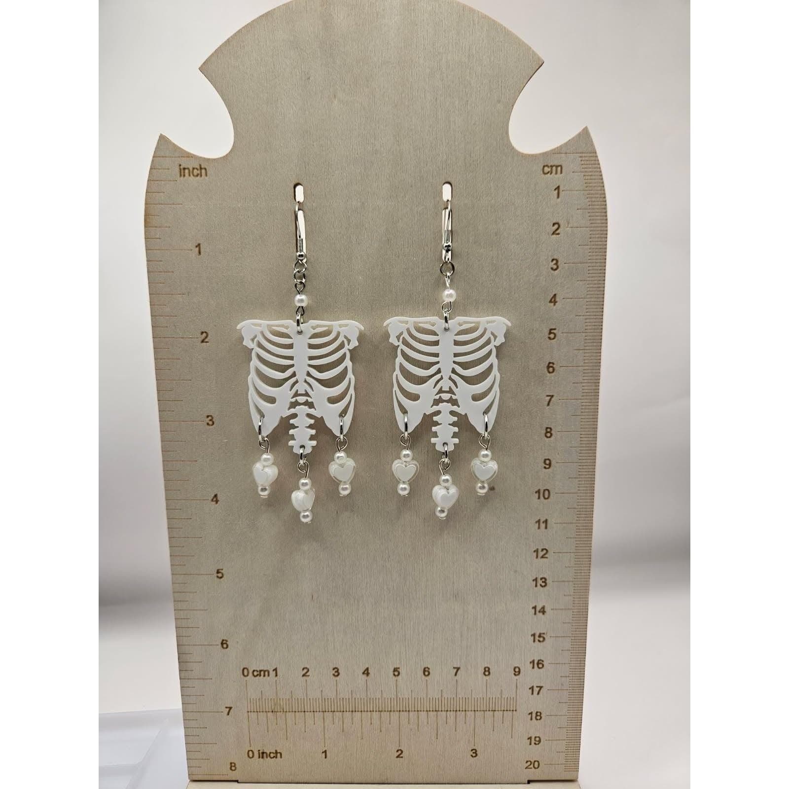Skeleton Rib Cage Heart Pearl Dangle Earrings Handmade Jewelry Chandelier Style - Thumbnail 2