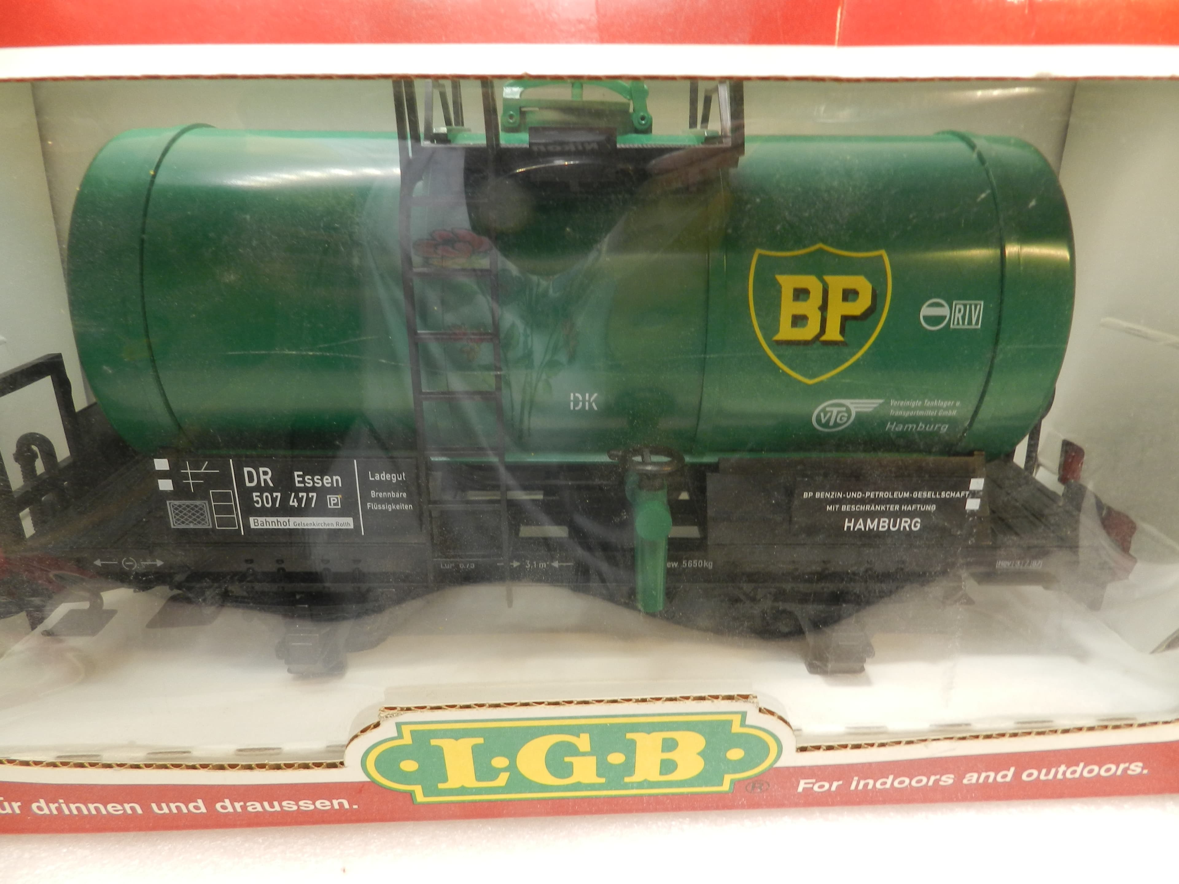LGB 46400 BP® Tank Car Green G-scale model train British Petroleum Tank Car O89K - Thumbnail 6