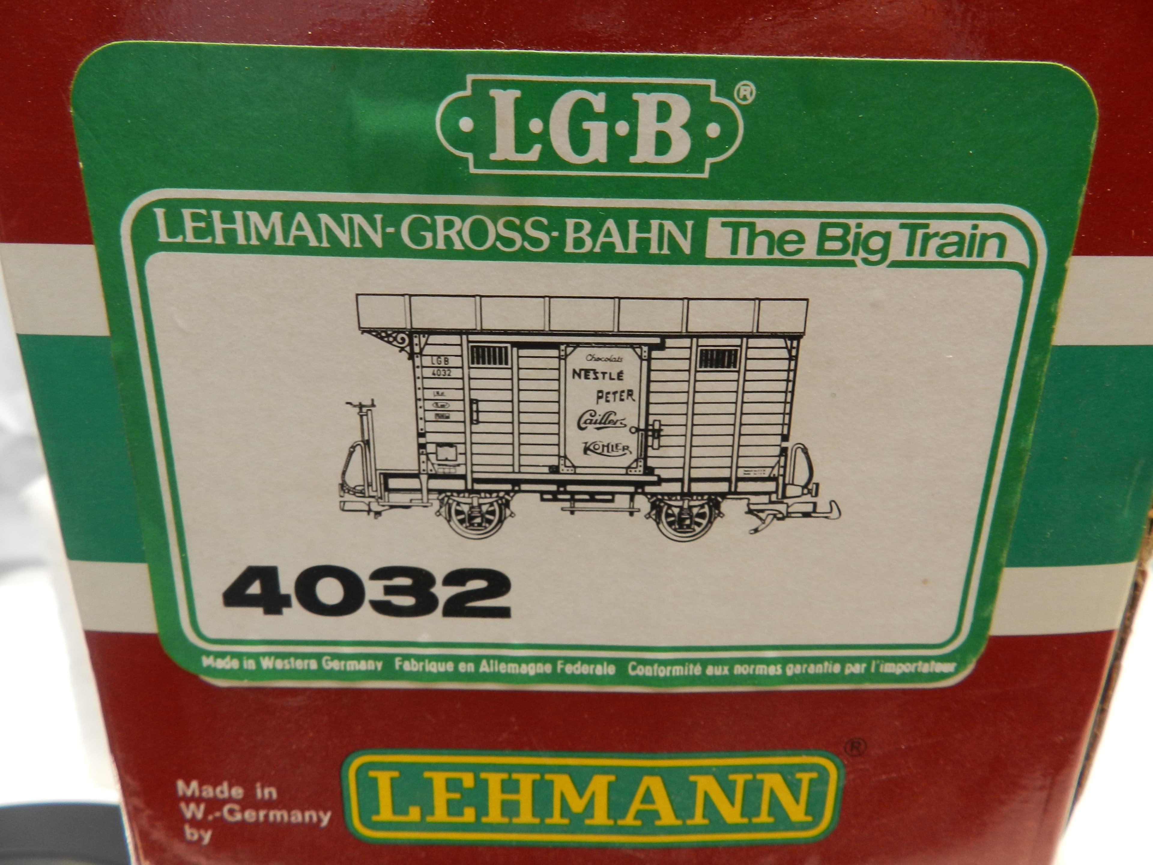 LGB 4032 Lowenbrau Beer G-scale (1:22.5) model railroad boxcar NIB (O91K) - Thumbnail 5