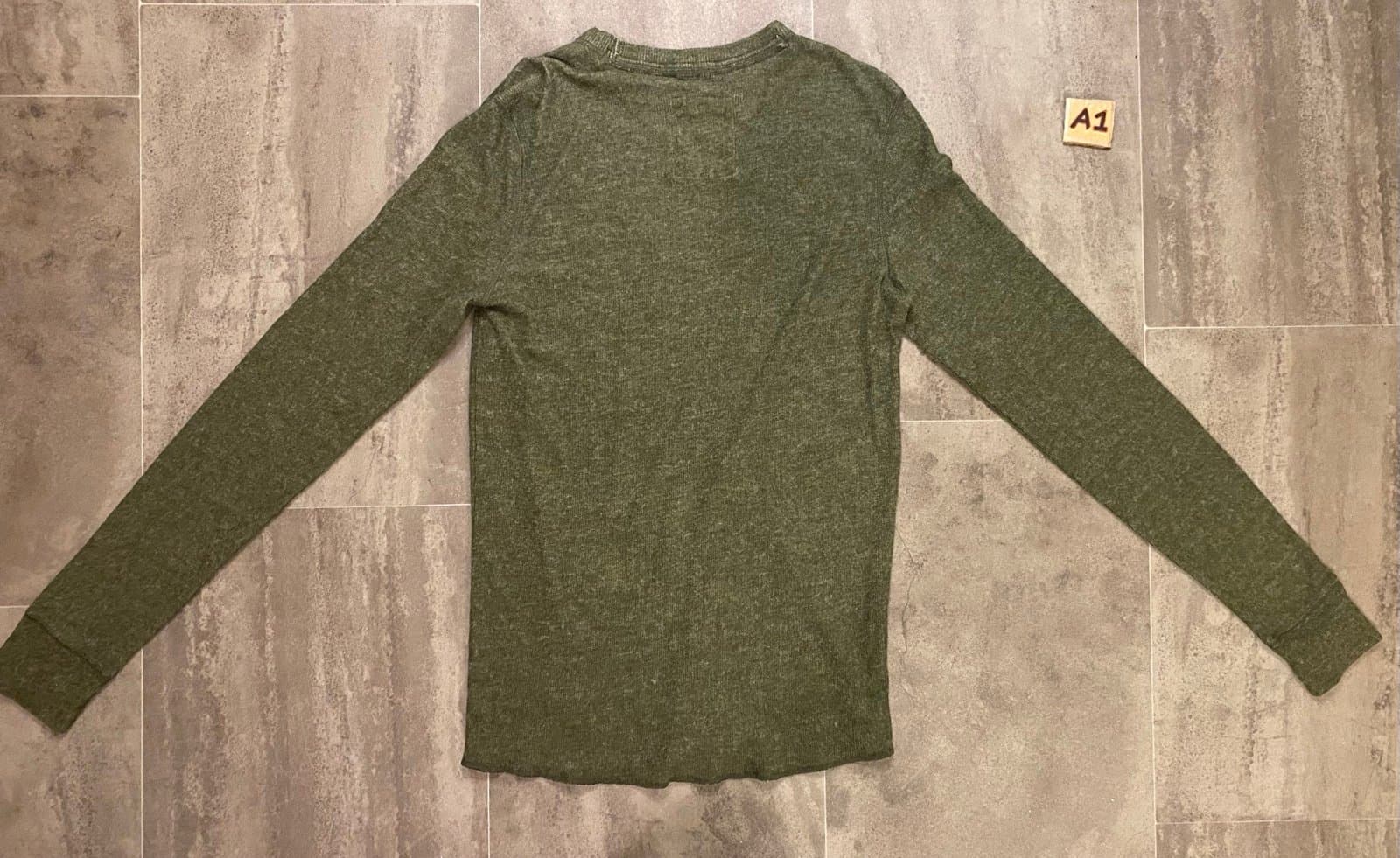 Green long sleeve Hollister sweater men’s medium - Thumbnail 5