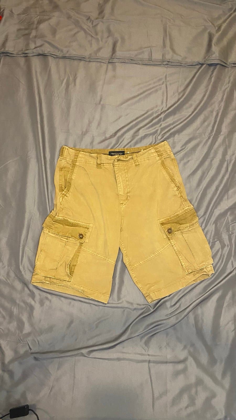 Tan American eagle size 32 cargo shorts