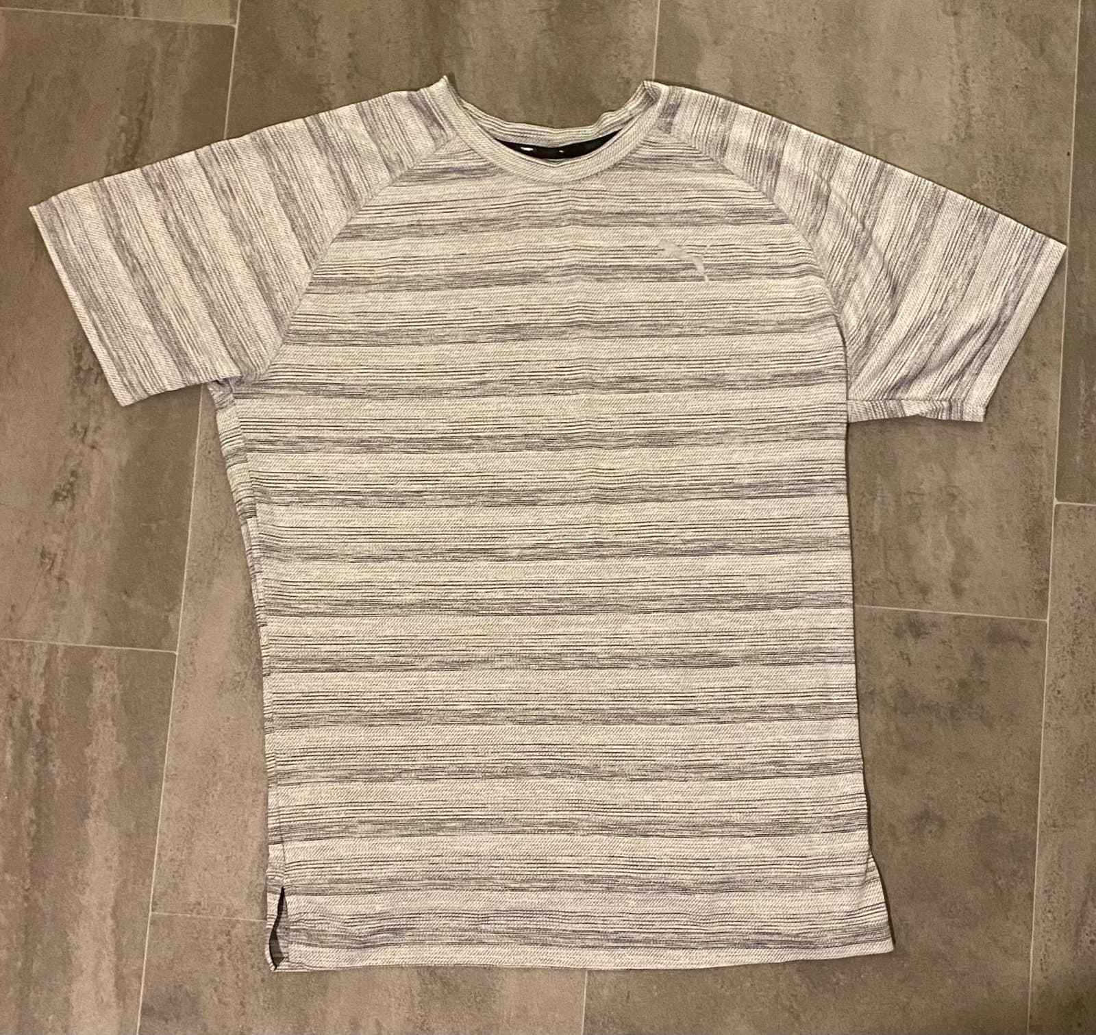 Grey and black striped puma shirt men’s medium