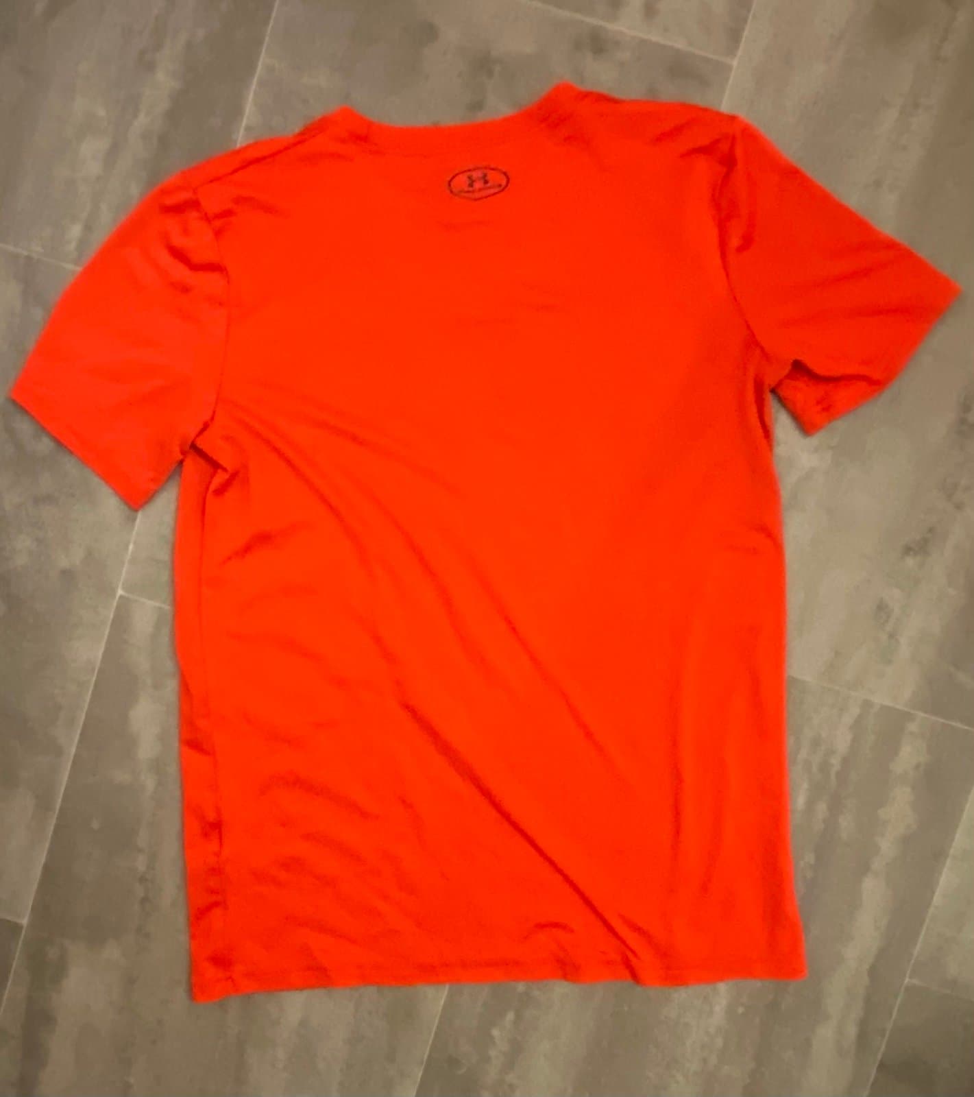 Red Under Armour T-shirt YXL - Thumbnail 3