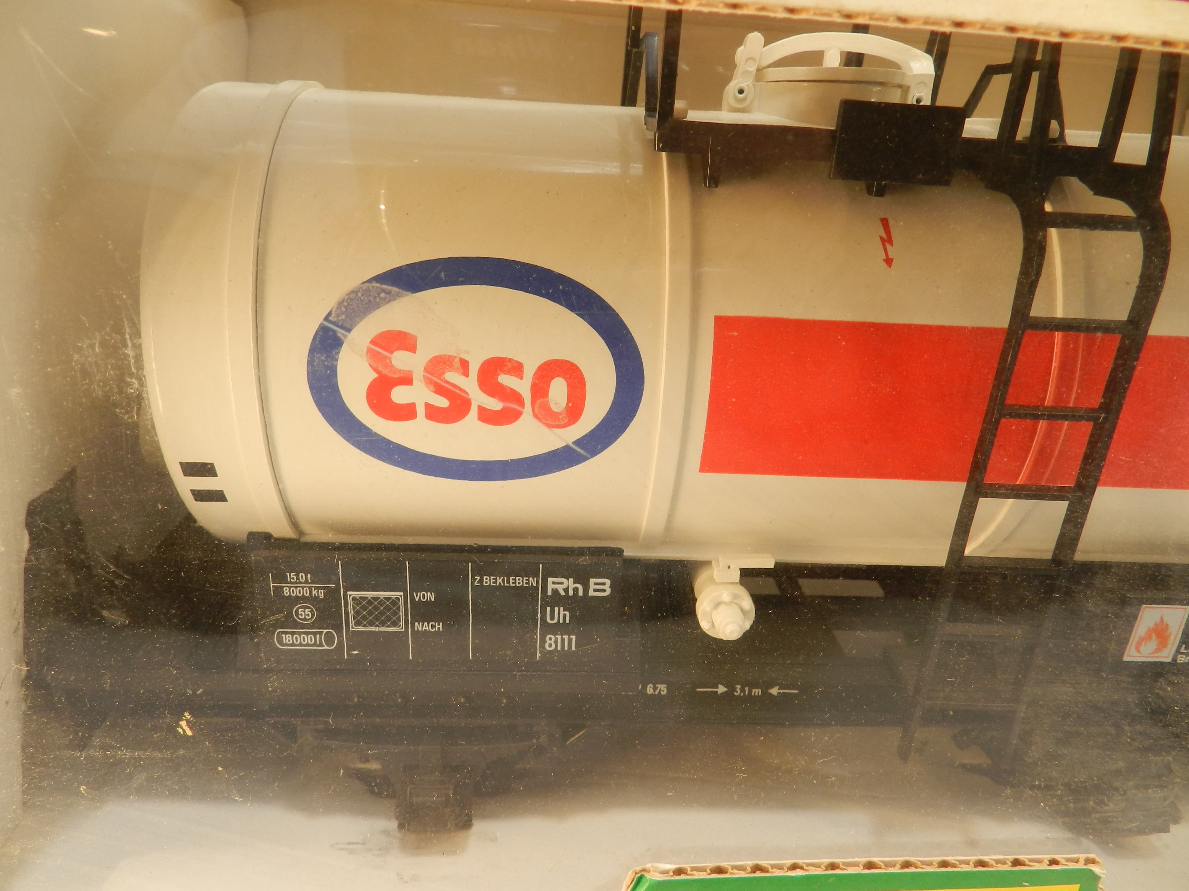 LGB 4040E G Scale Esso Short Single Dome Tank Train Car NIB ( O96K) - Thumbnail 6