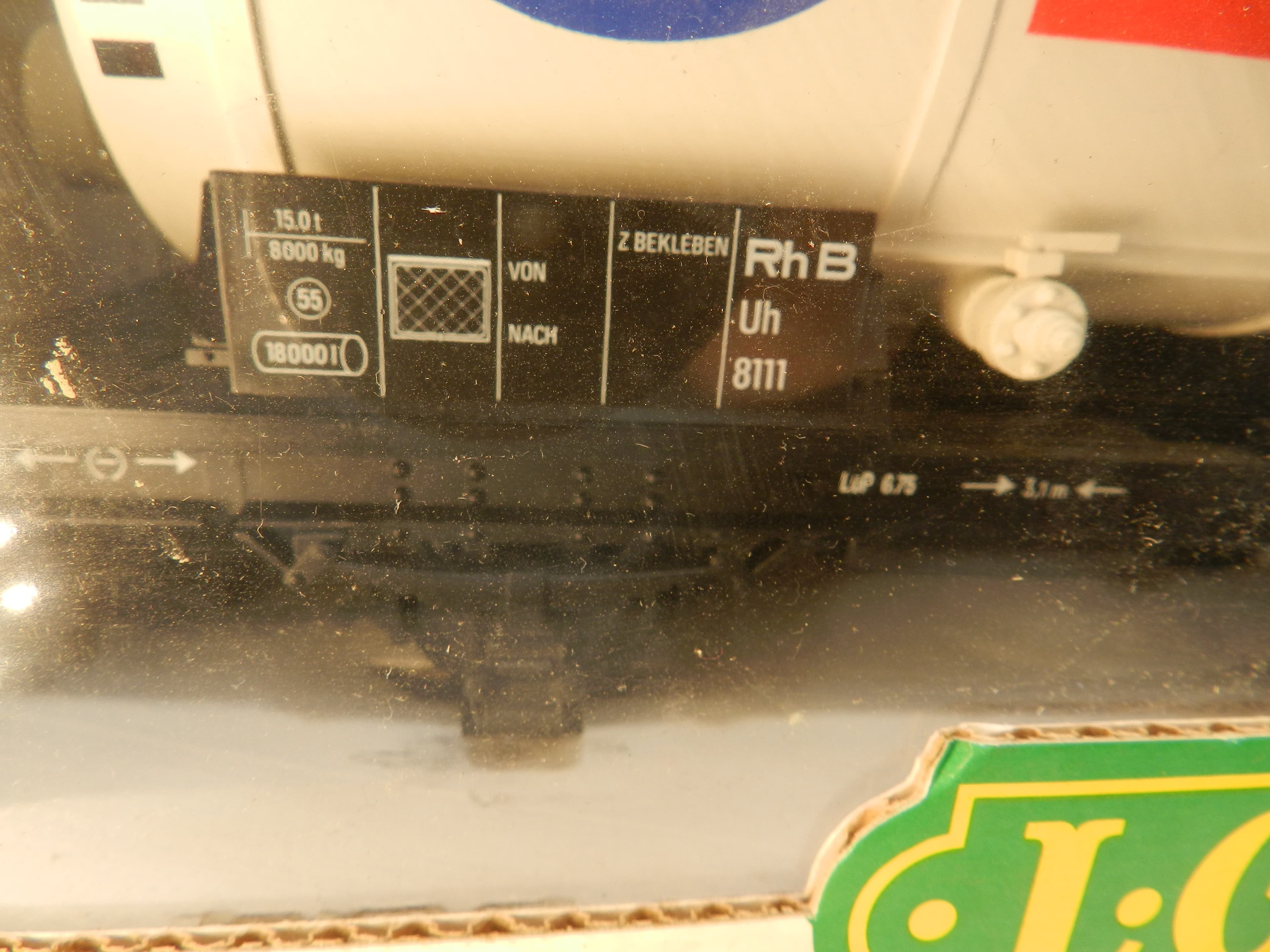 LGB 4040E G Scale Esso Short Single Dome Tank Train Car NIB ( O96K) - Thumbnail 5