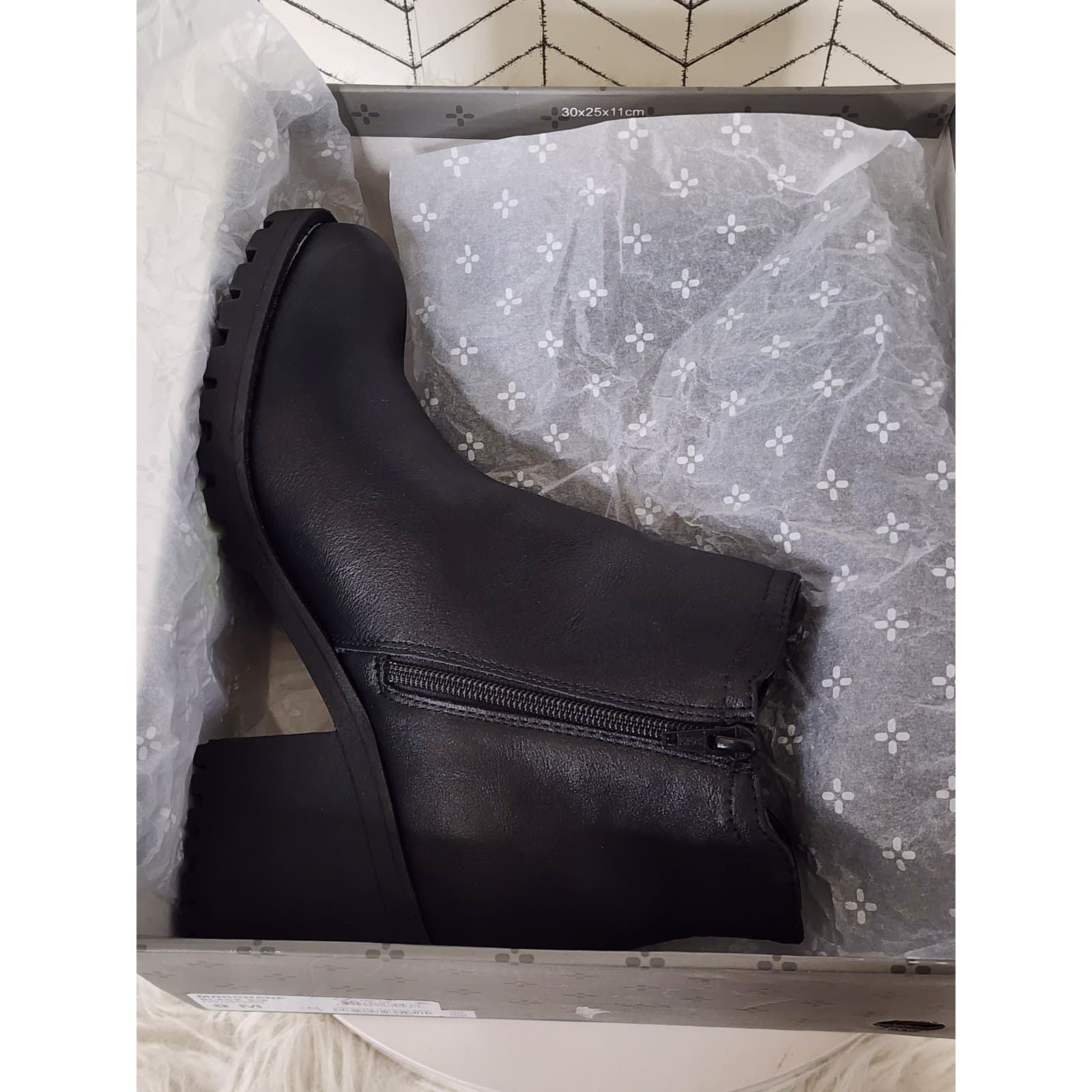 Sun + Stone Morghan Women Chelsea Booties Lug Sole Ankle Zip Boots - Size 9.5 M - Thumbnail 5