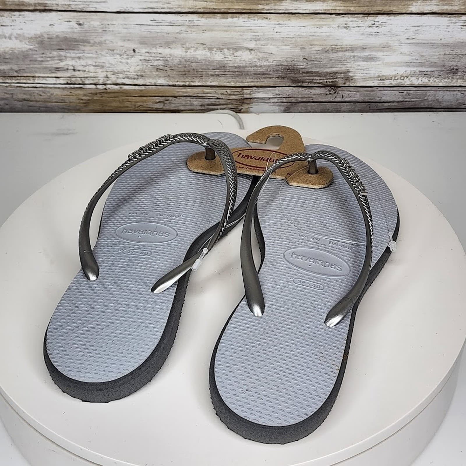 NEW - Havaianas Slim Point Women’s Steel Grey Flip Flops Sandals Size 11/12 - Thumbnail 2