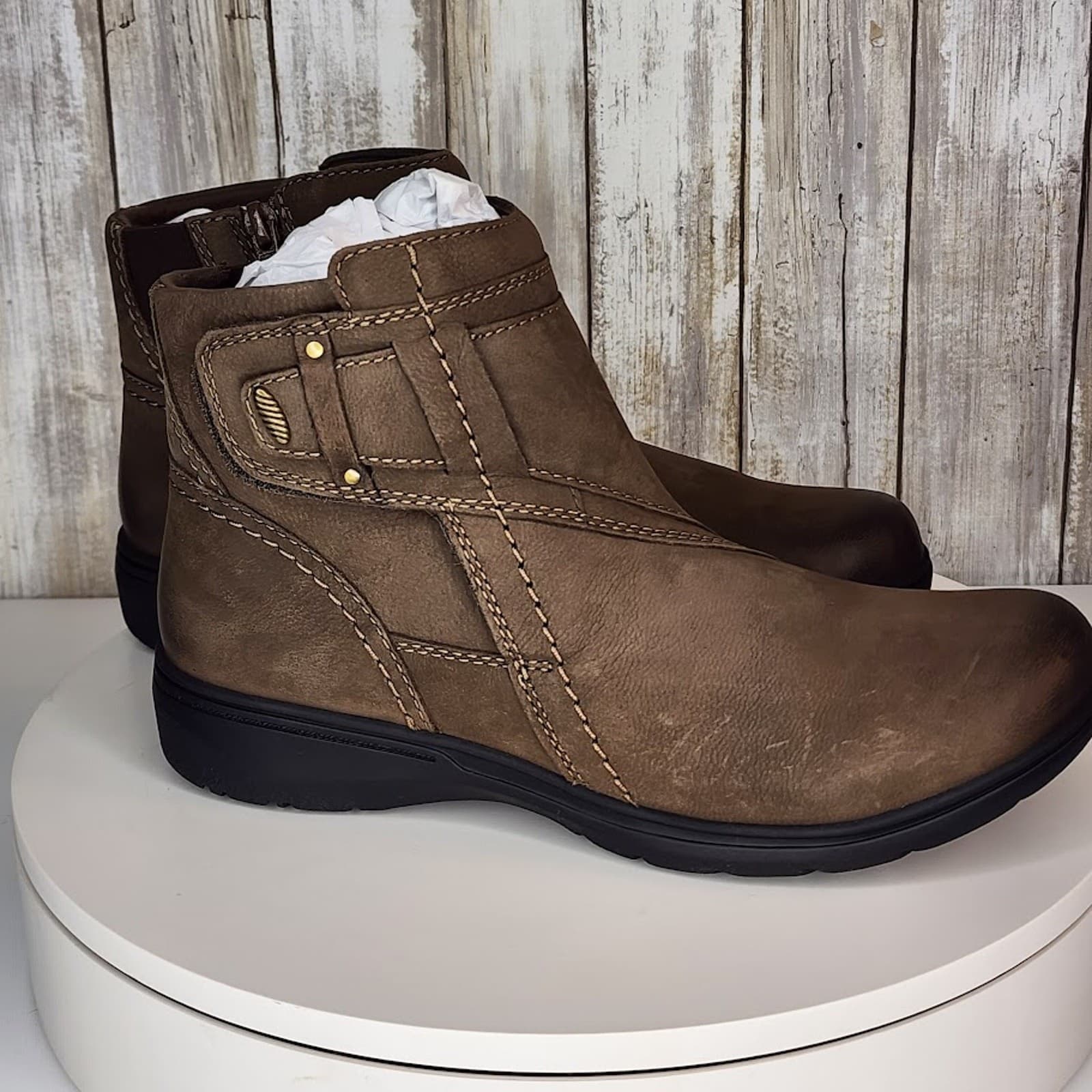 Clarks Women's Carleigh Style Mushroom Nubuck Ankle Boots - Size 7 M - Thumbnail 2