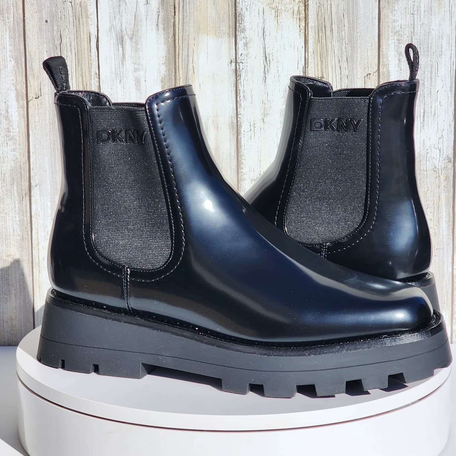 NEW - DKNY Women's Senni Chelsea Lug Boots - Size 10 - Black - Thumbnail 2