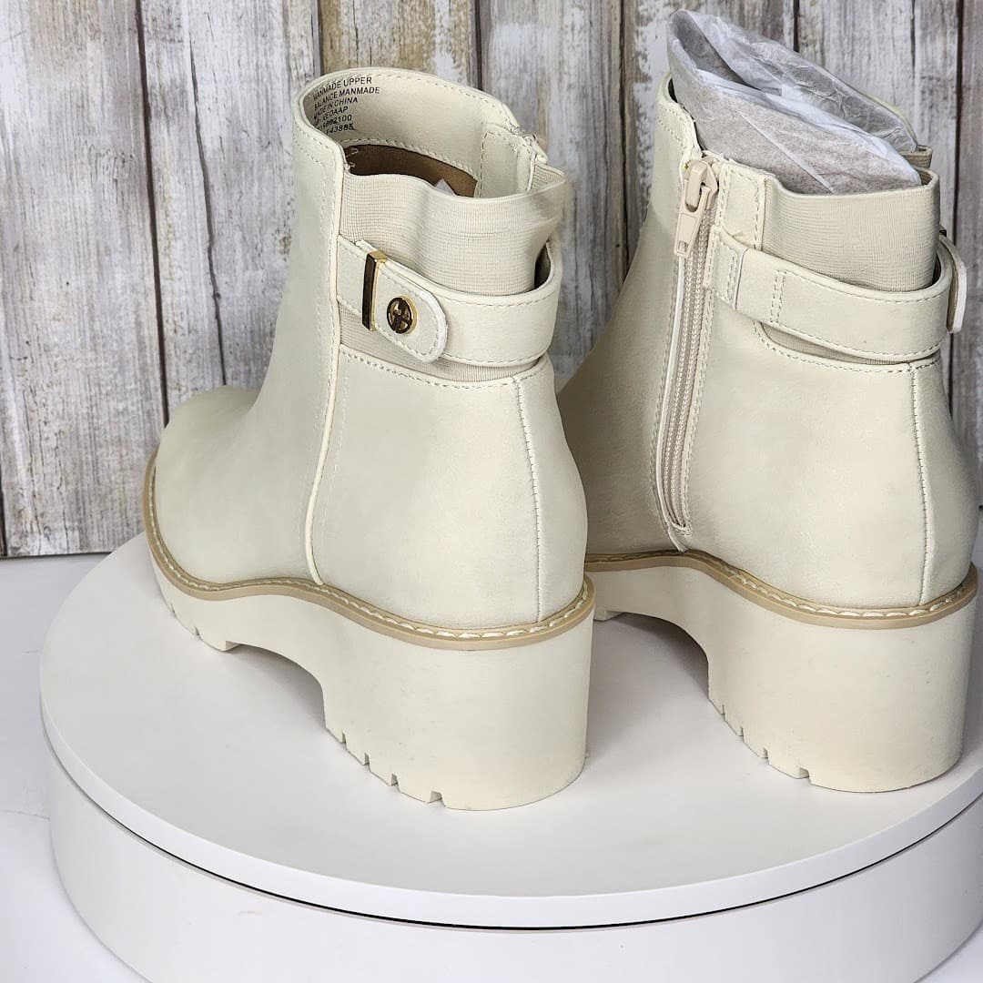 NEW - Giani Bernini Women's Vedaa Memory Foam Wedge Booties - Size 7.5 - Thumbnail 4