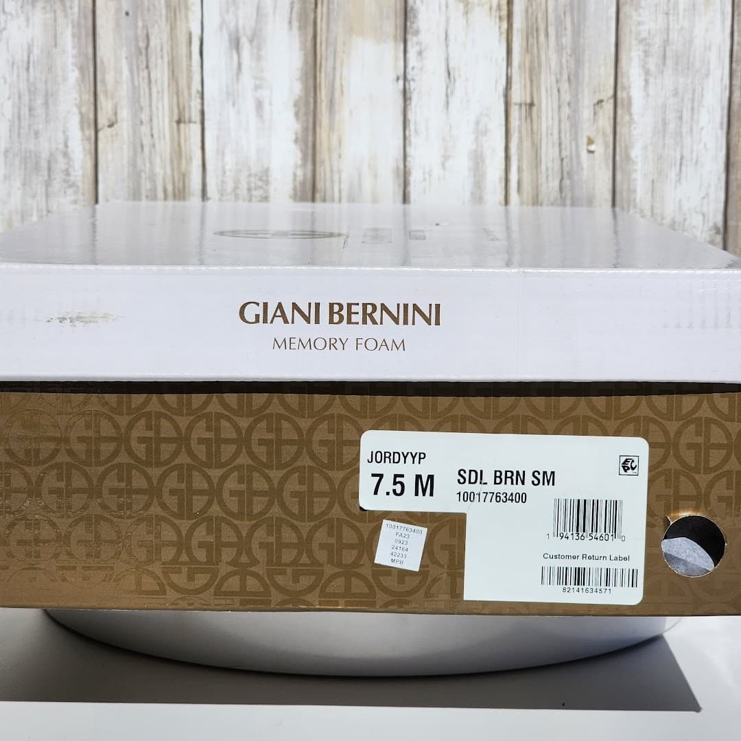 NEW - Giani Bernini Women's Jordyy Lug Sole Knee High Riding Boots - Size 7.5 M - Thumbnail 9