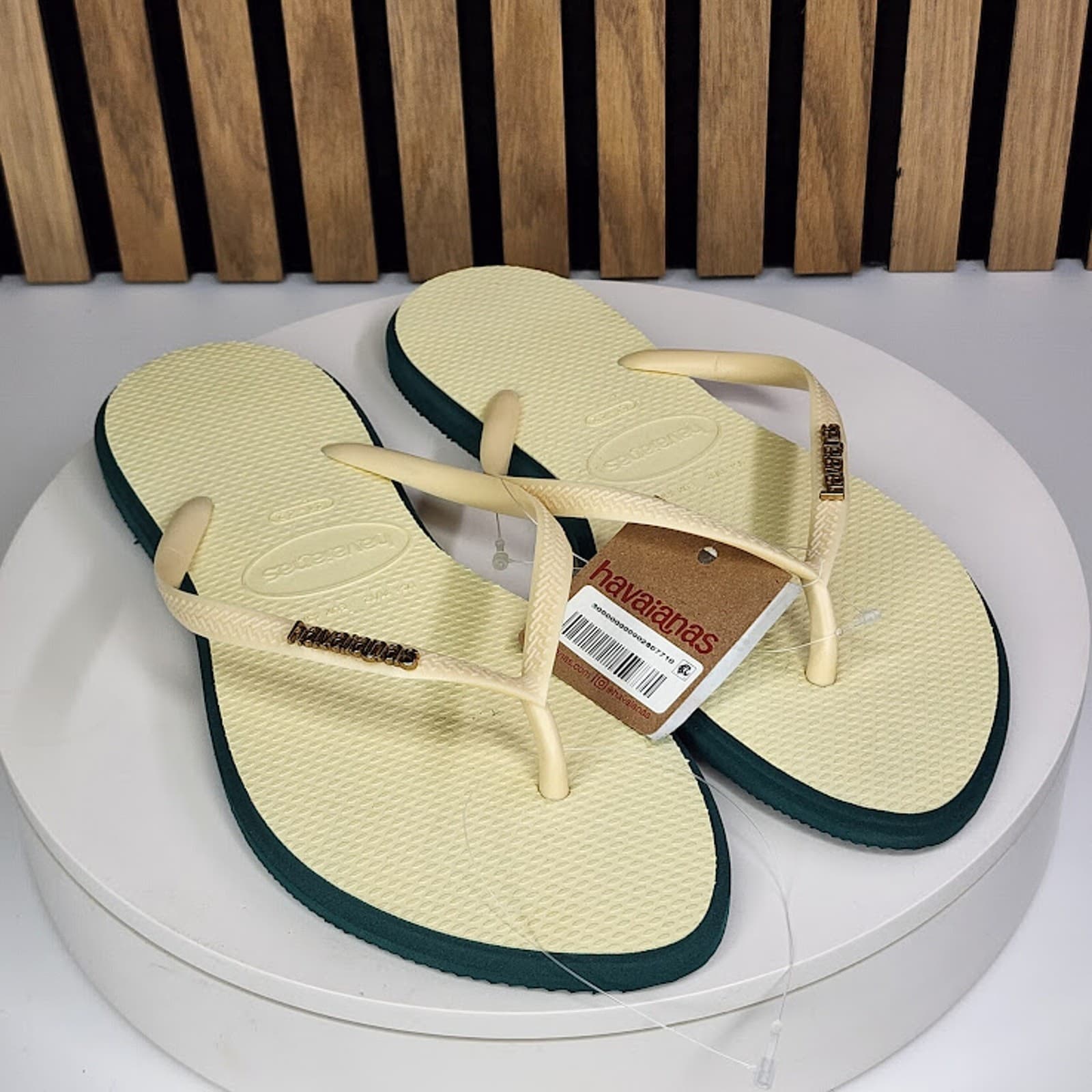 NEW - Havaianas Slim Point Women’s Flip Flops Pointed Toe Sandals Size 7/8