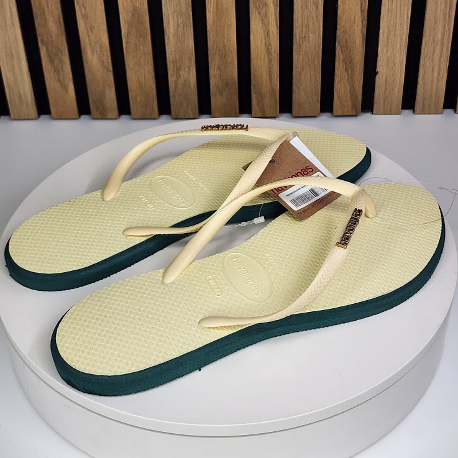 NEW - Havaianas Slim Point Women’s Flip Flops Pointed Toe Sandals Size 7/8 - Thumbnail 3