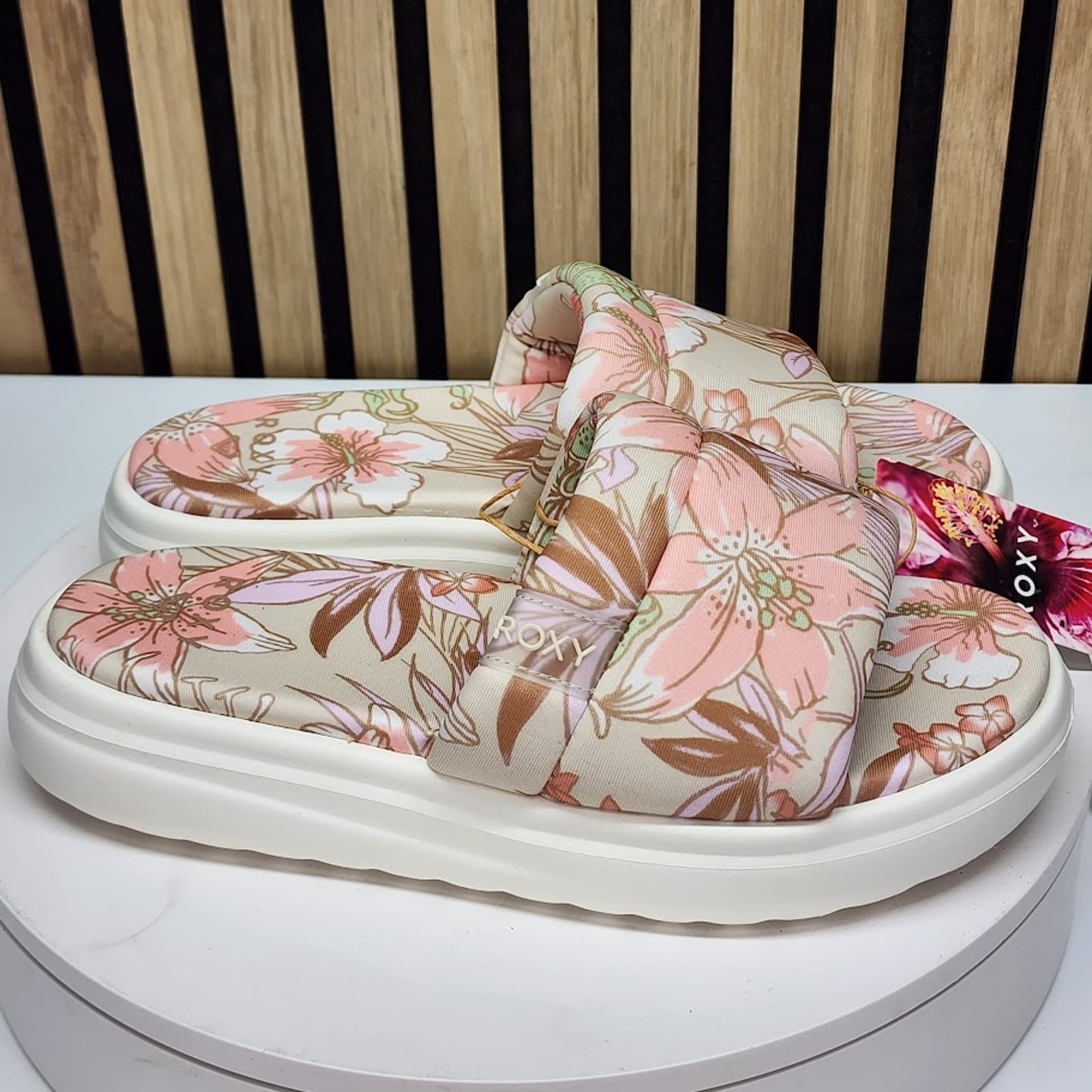 NEW - Roxy Gelato Lux Women’s Pink Platform Sandals Slip On Casual Shoes Size 8 - Thumbnail 2