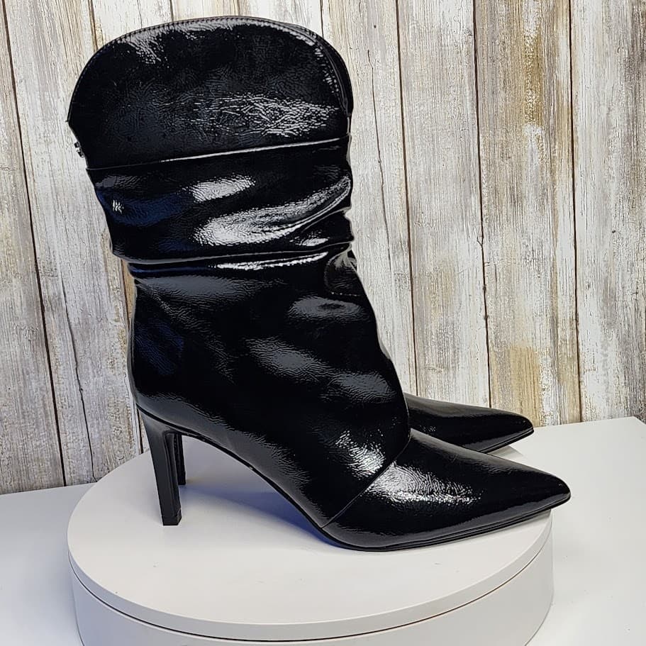 NEW - GUESS Women's Narissa Pointy Toe Western Heeled Booties - Size 9.5 M - Thumbnail 2