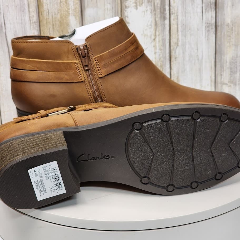 NEW - Clarks Women's Collection Charlten Rae Boots - Size 9.5 M - Thumbnail 11