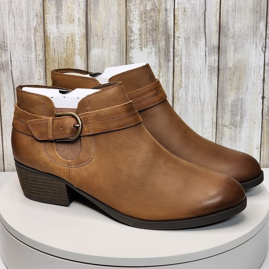 NEW - Clarks Women's Collection Charlten Rae Boots - Size 9.5 M - Thumbnail 9