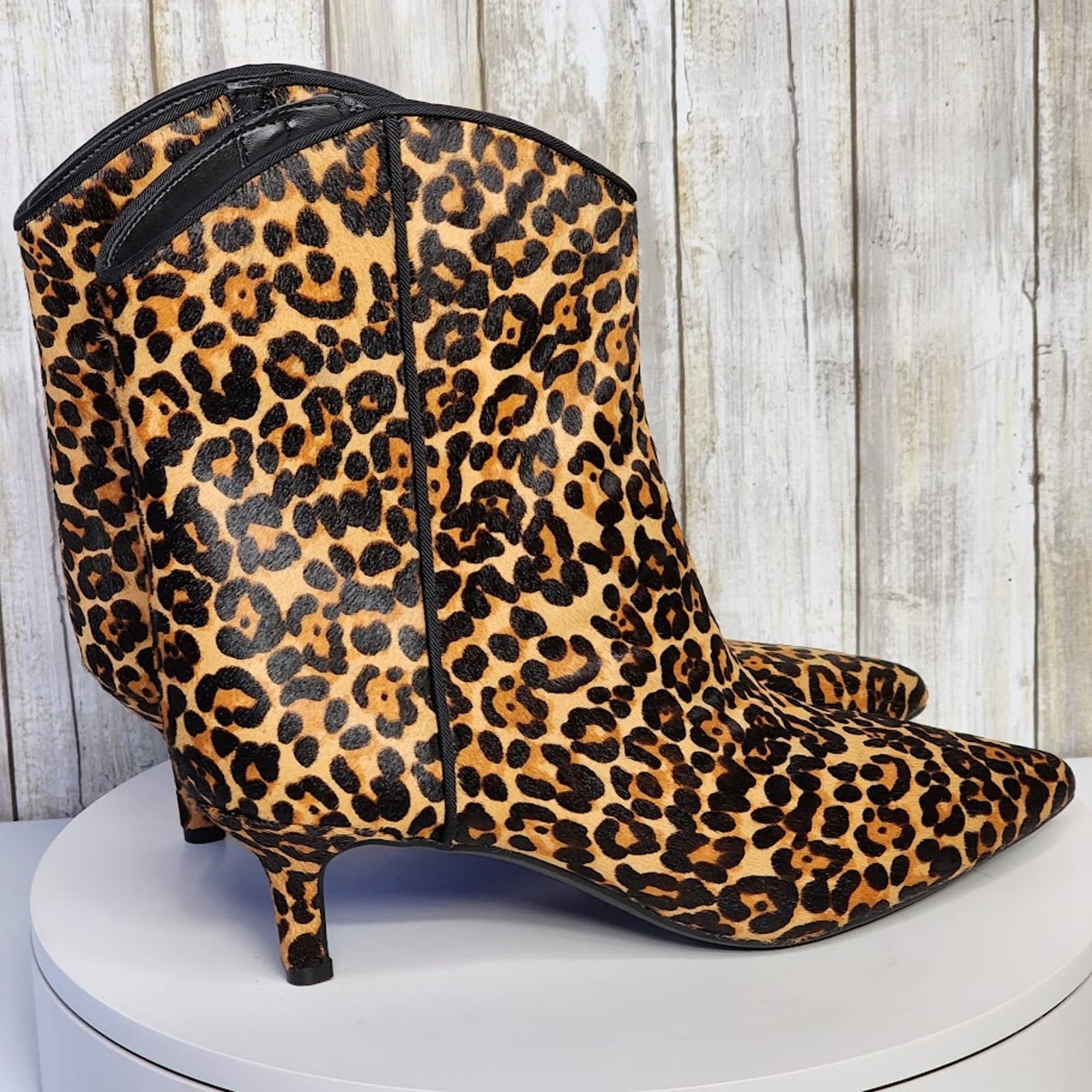 NEW - On 34th Aatira Leopard Tulip Booties - Size 8.5 M - Thumbnail 3