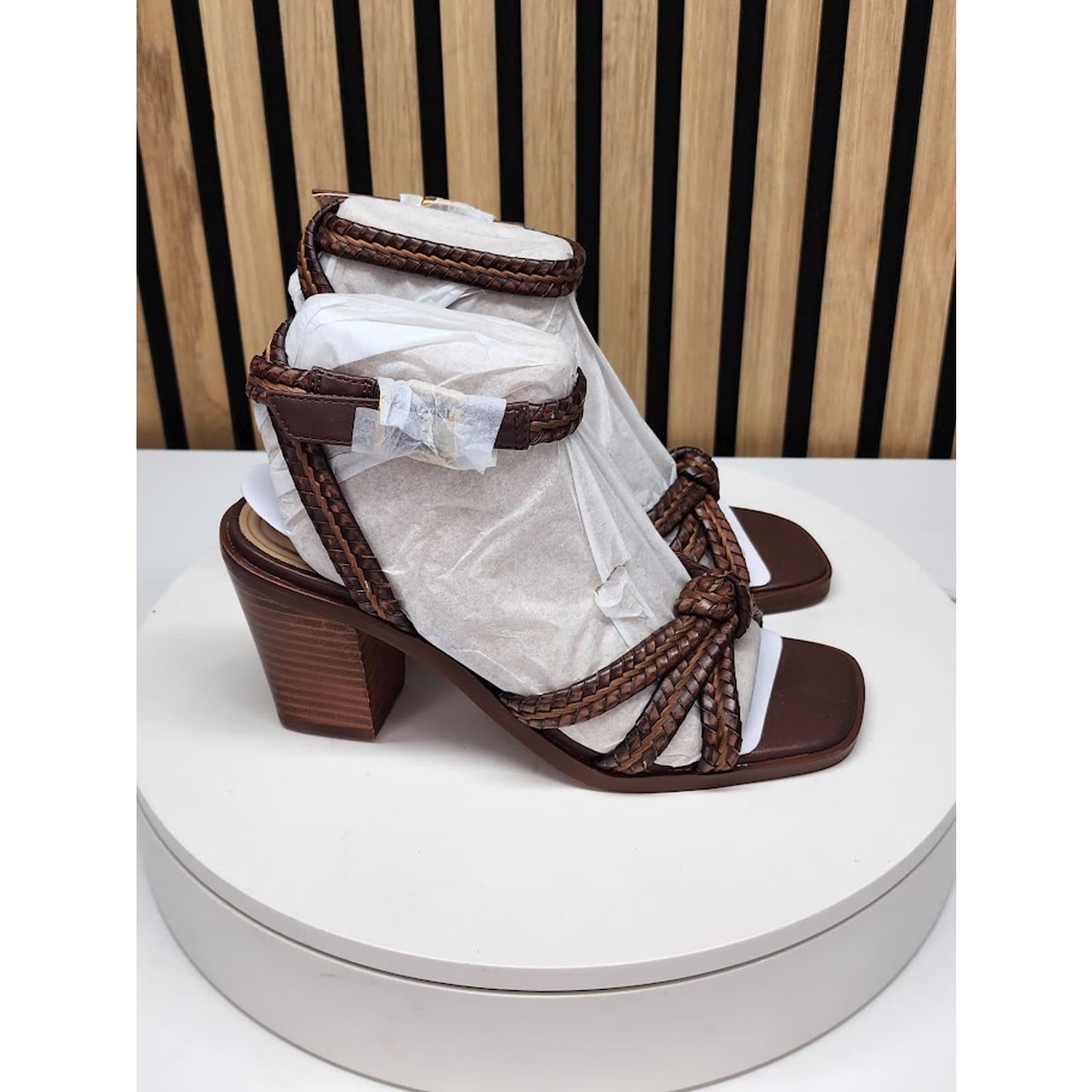 NEW - Giani Bernini Renaee Women’s Brown Woven Block Heel Sandals - Size 8.5 M - Thumbnail 3