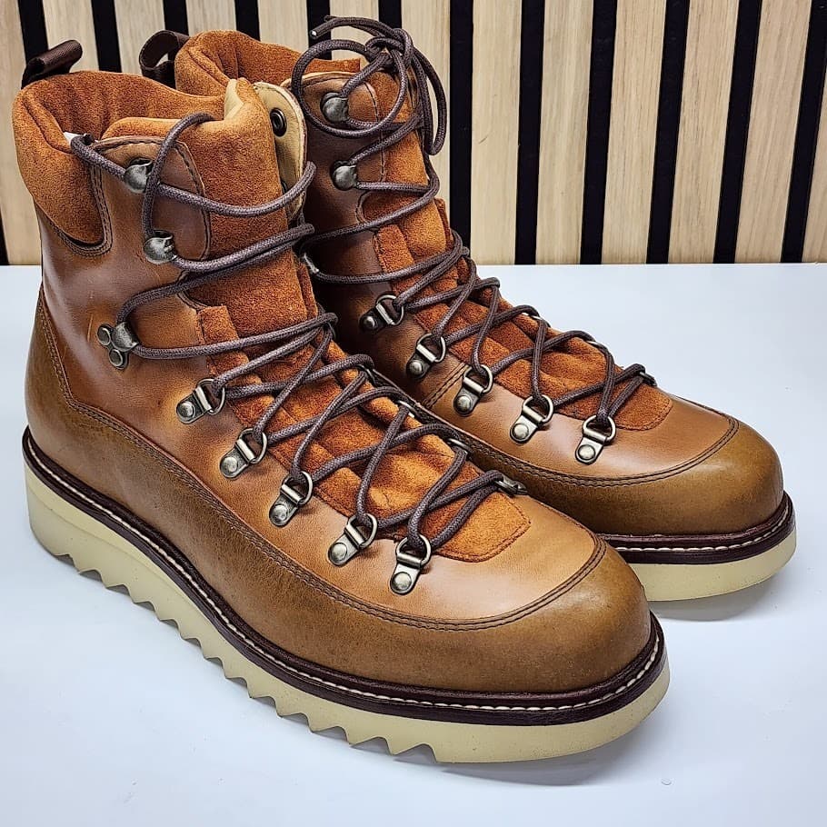 NEW - Taft Alpine Hiker Men’s Honey Leather Boots Lace Up Rugged Casual - Size 9