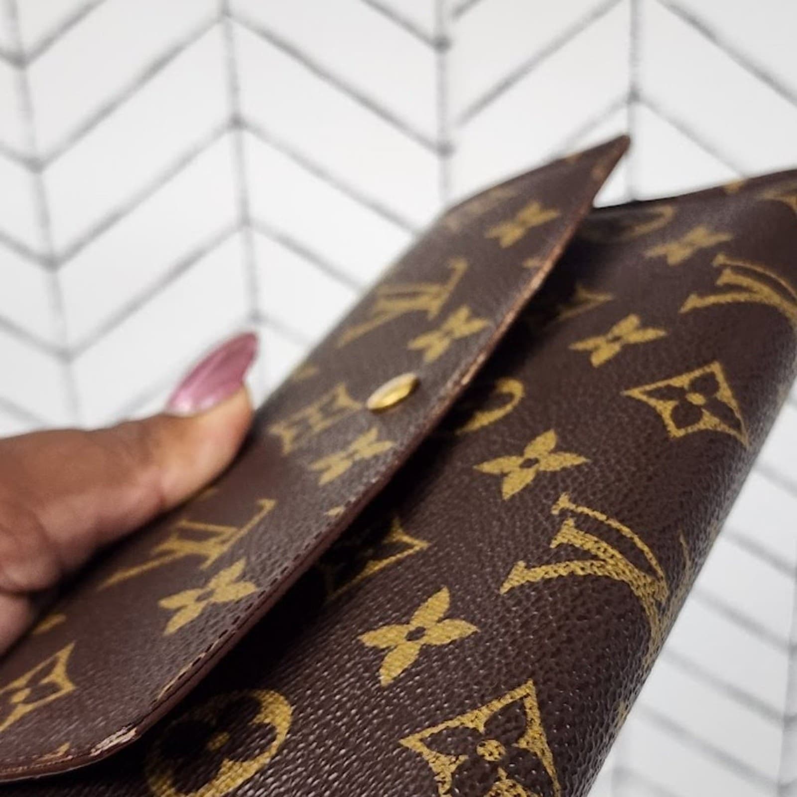 Louis Vuitton Monogram Portefeuille International Wallet - Thumbnail 9