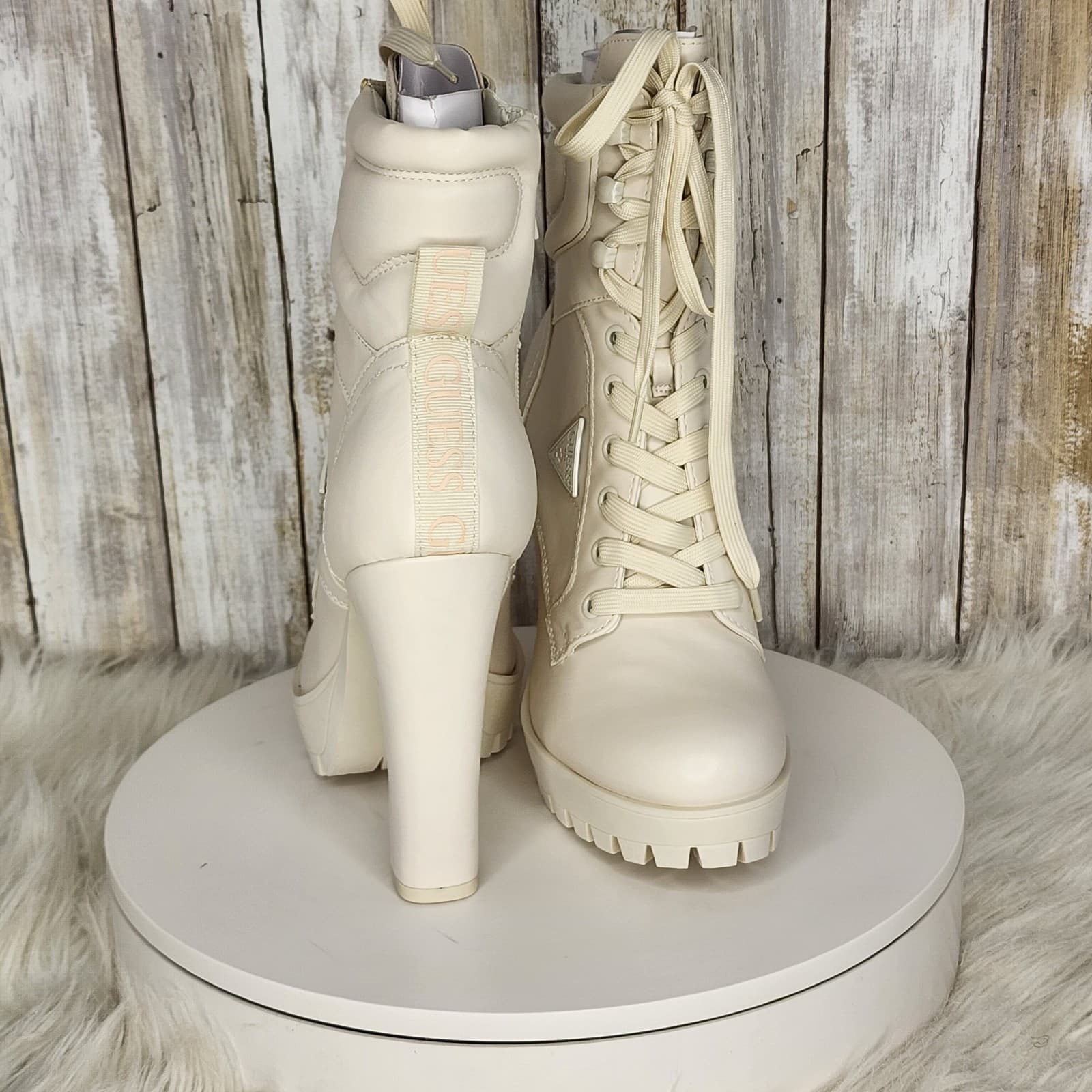 GUESS Women's Tanisa Heeled Lace-Up Platform Hikers Booties - Size 8.5 M - Thumbnail 4