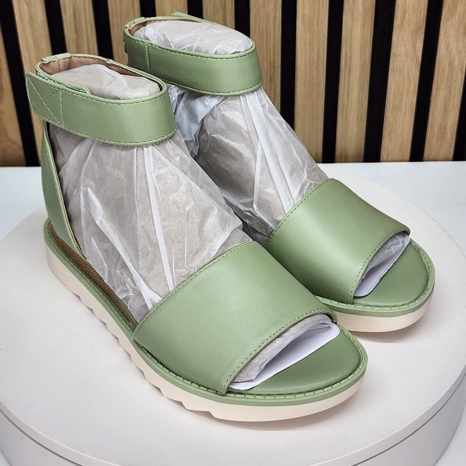 NEW - Giani Bernini Constancia Women’s Wedge Sandals Ankle Strap Comfort Size 5M