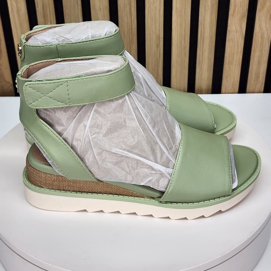 NEW - Giani Bernini Constancia Women’s Wedge Sandals Ankle Strap Comfort Size 5M - Thumbnail 2