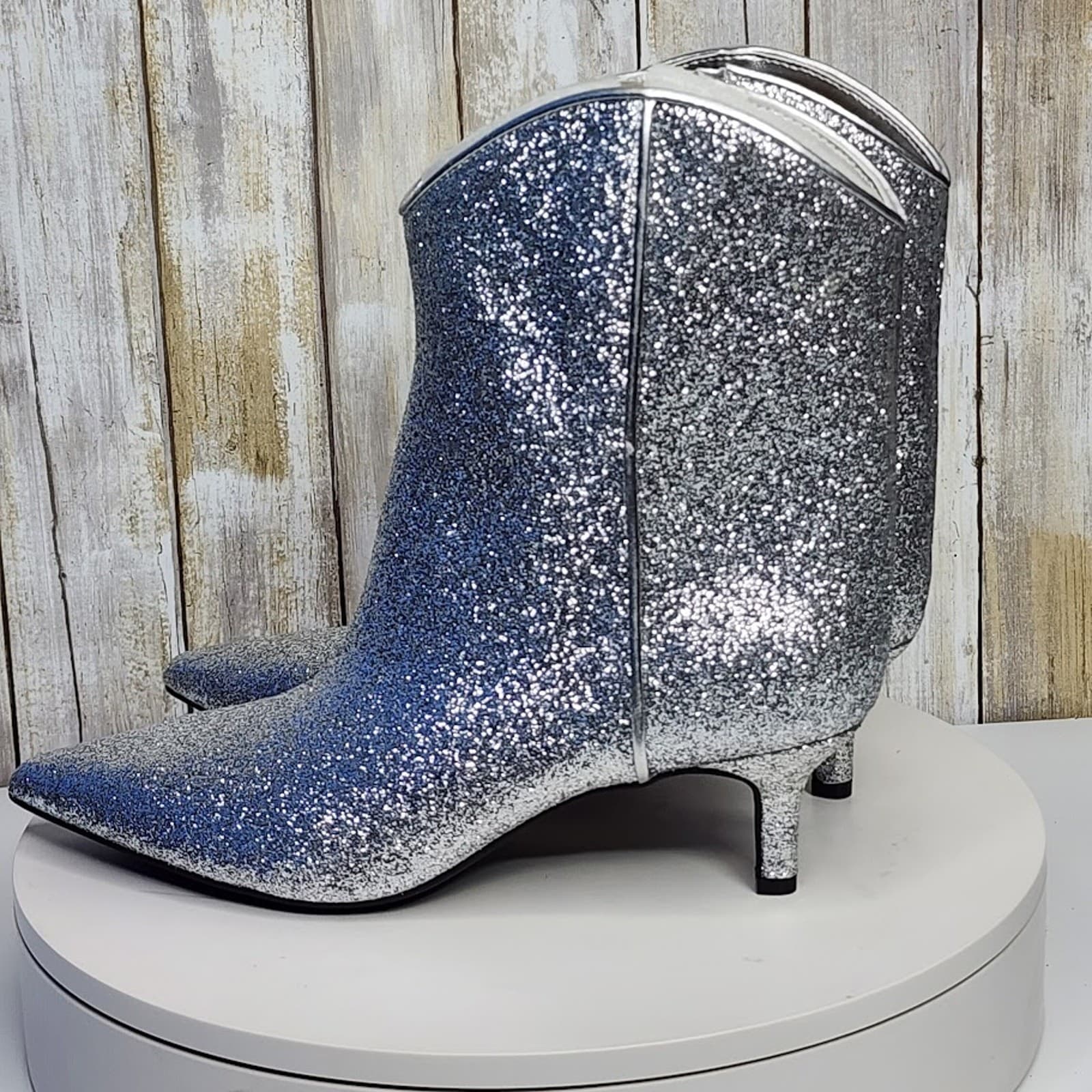 NEW - On 34th Aatira Silver Tulip Booties - Size 7 M - Thumbnail 6